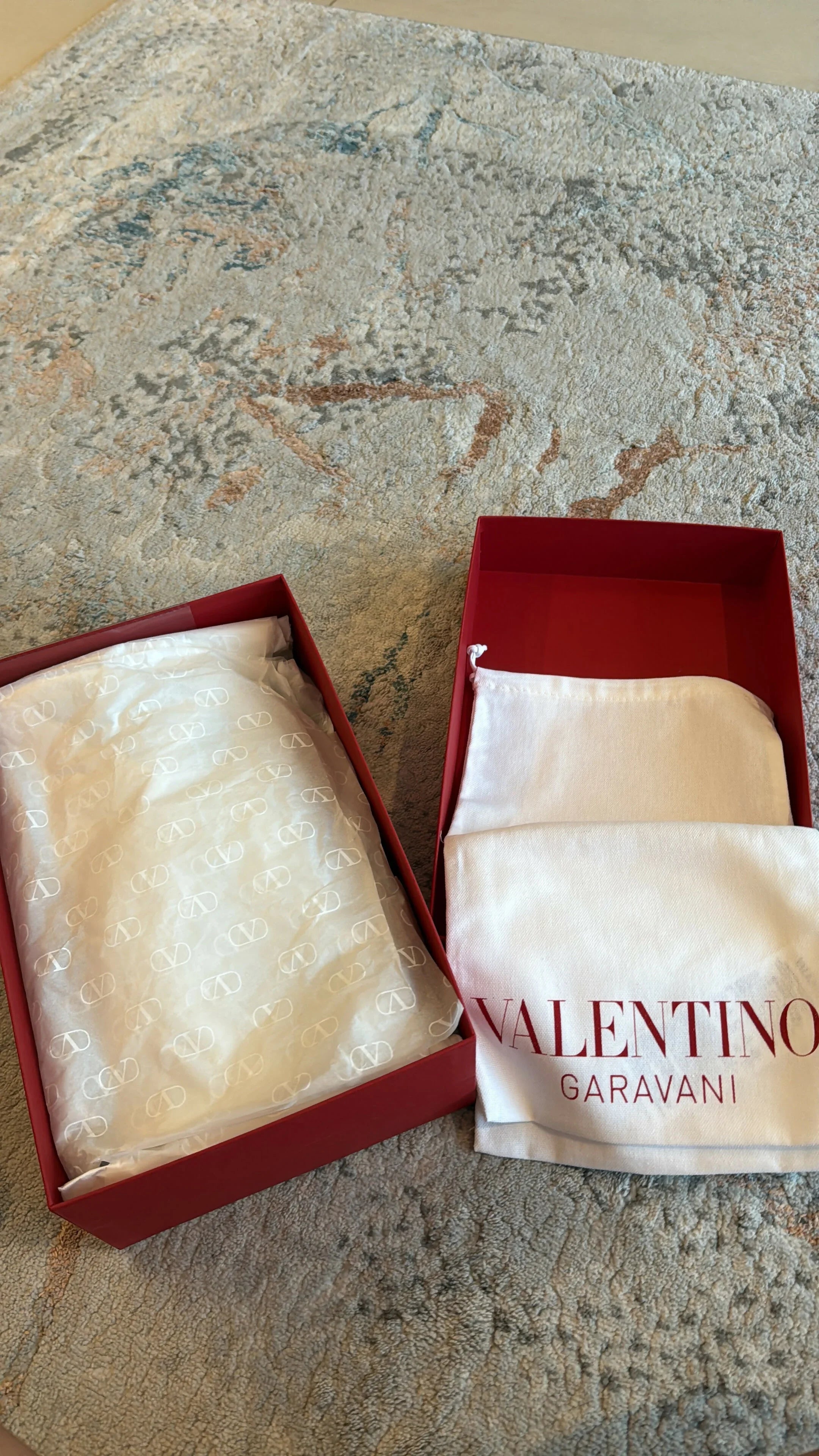 09A147E0-9055-46FF-BFE6-4D5062BC153C