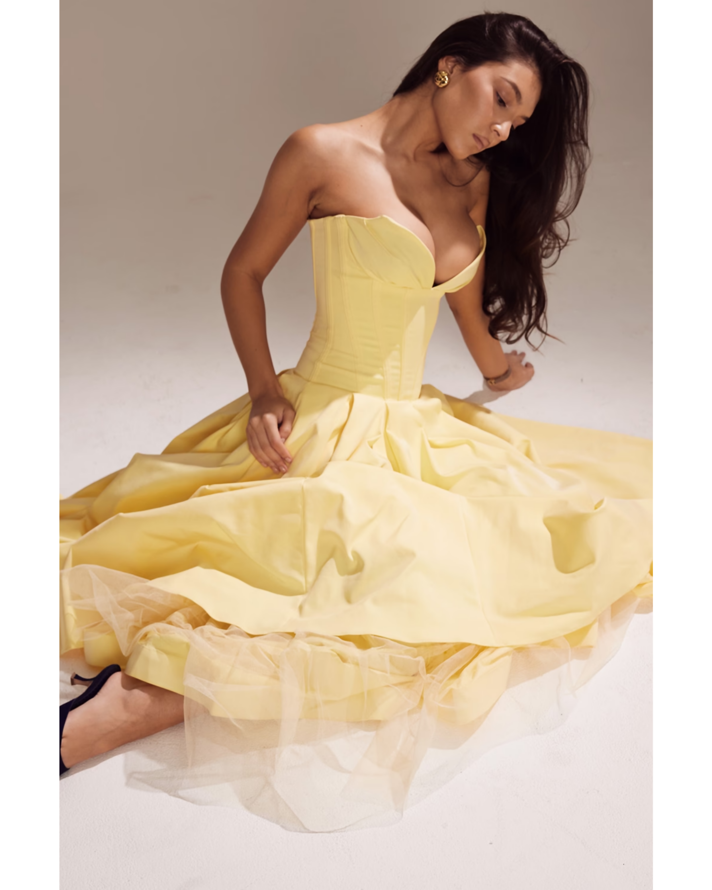 Lady Sunshine Strapless Tulle Midi Dress - Endless - UAE Rental and Resale for Women's Fashion