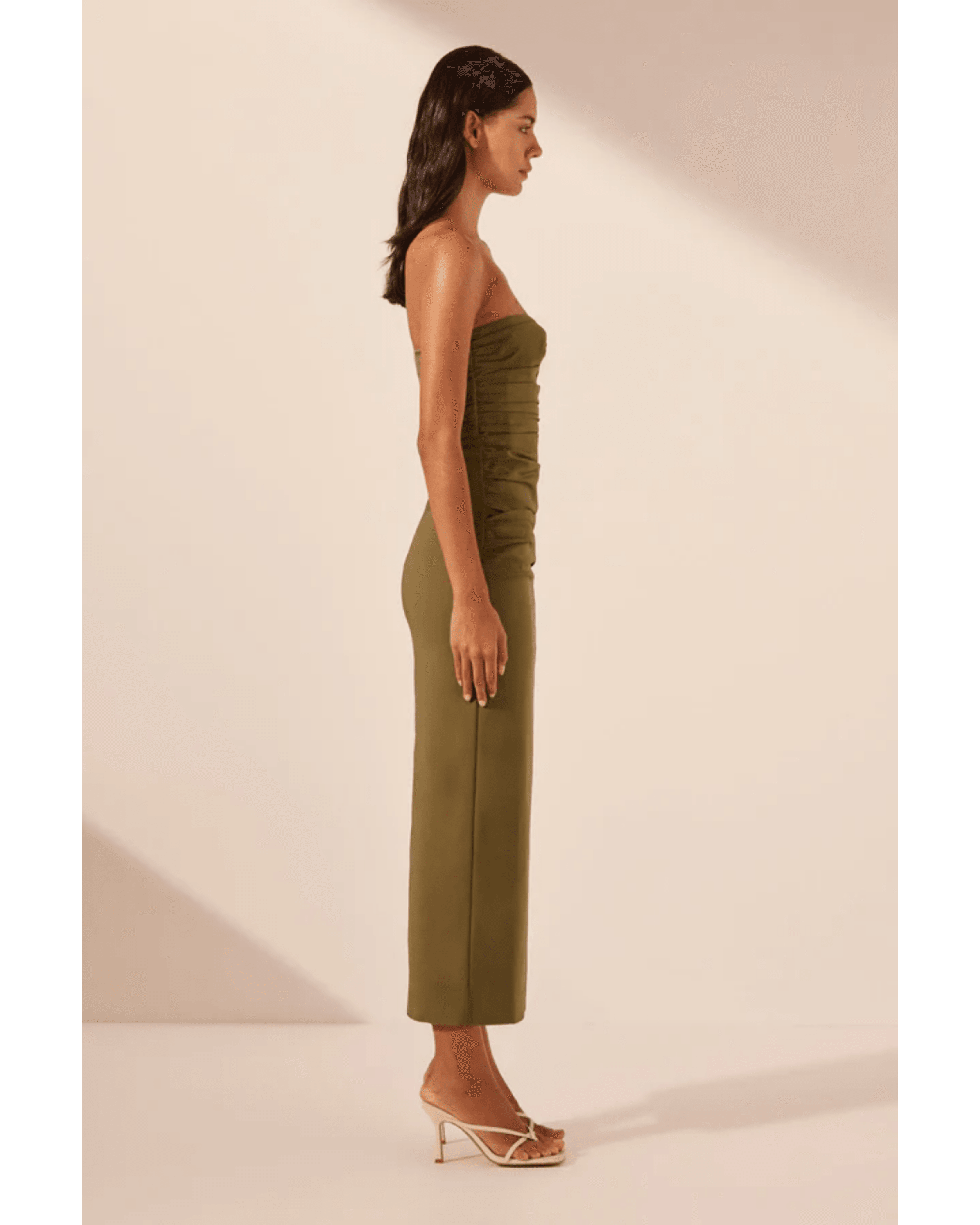 Lani Strapless Gathered Midi Dress - Endless - UAE Rental and Resale for Women's Fashion