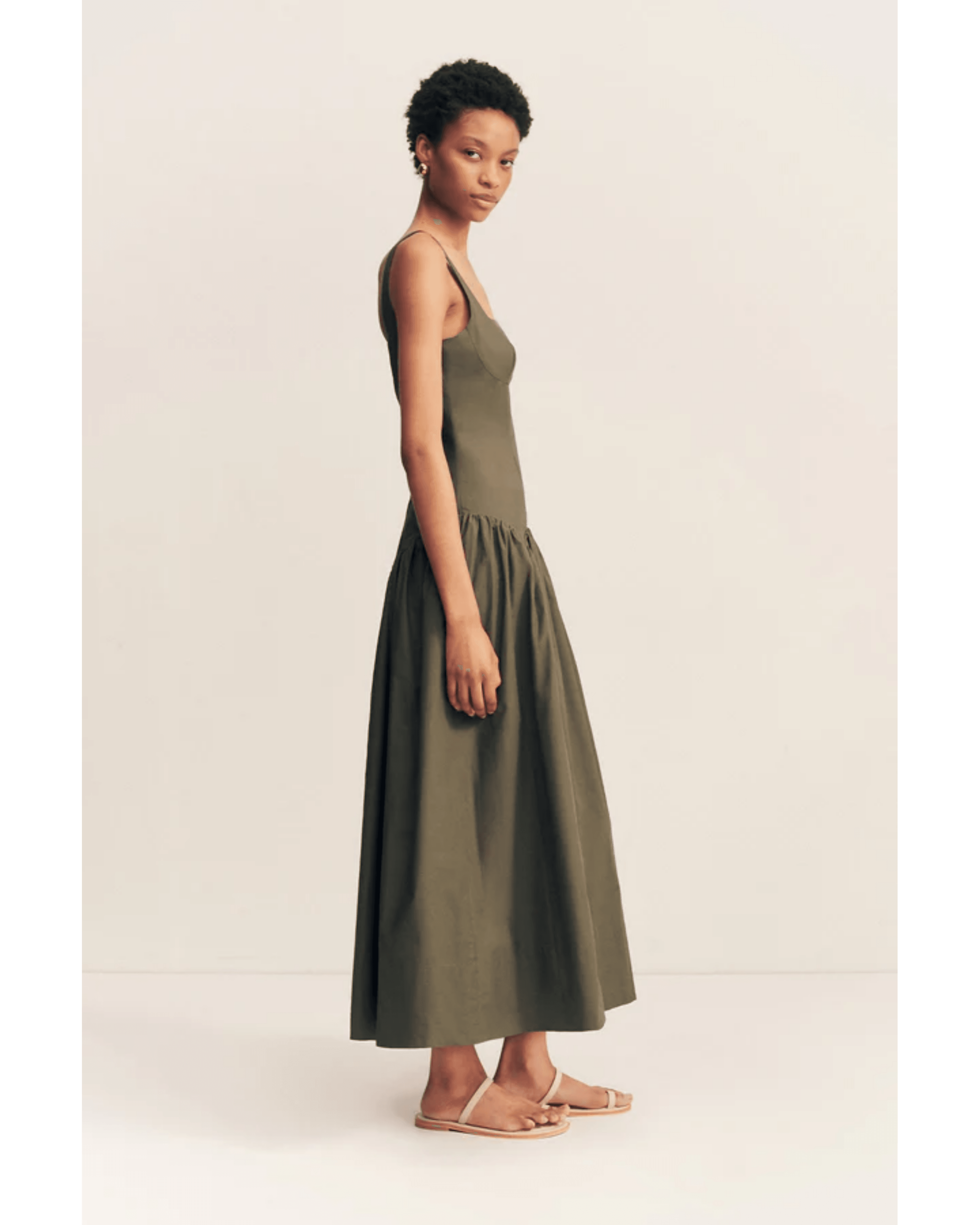 Maiori Square Neck Midi Dress - Endless - UAE Rental and Resale for Women's Fashion