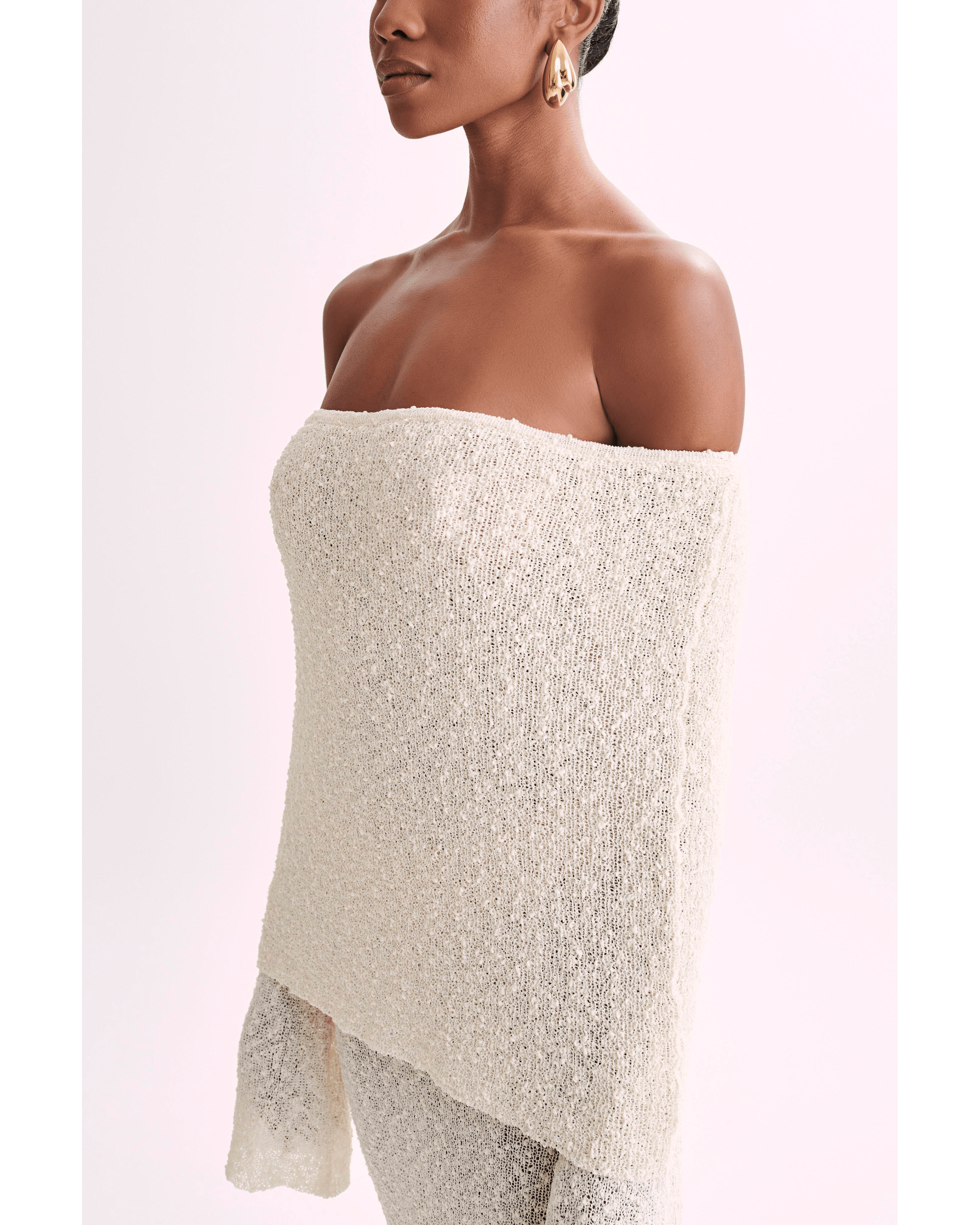 Marisol Off Shoulder Boucle Maxi Dress - Endless - UAE Rental and Resale for Women's Fashion
