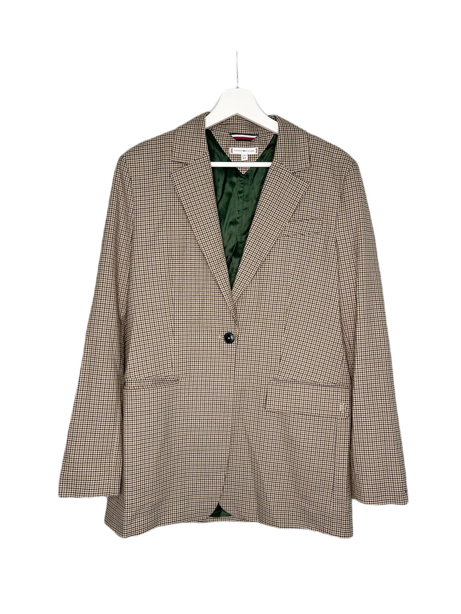 Mini Houndstooth Blazer & Skirt Co-ord - Endless - UAE Rental and Resale for Women's Fashion