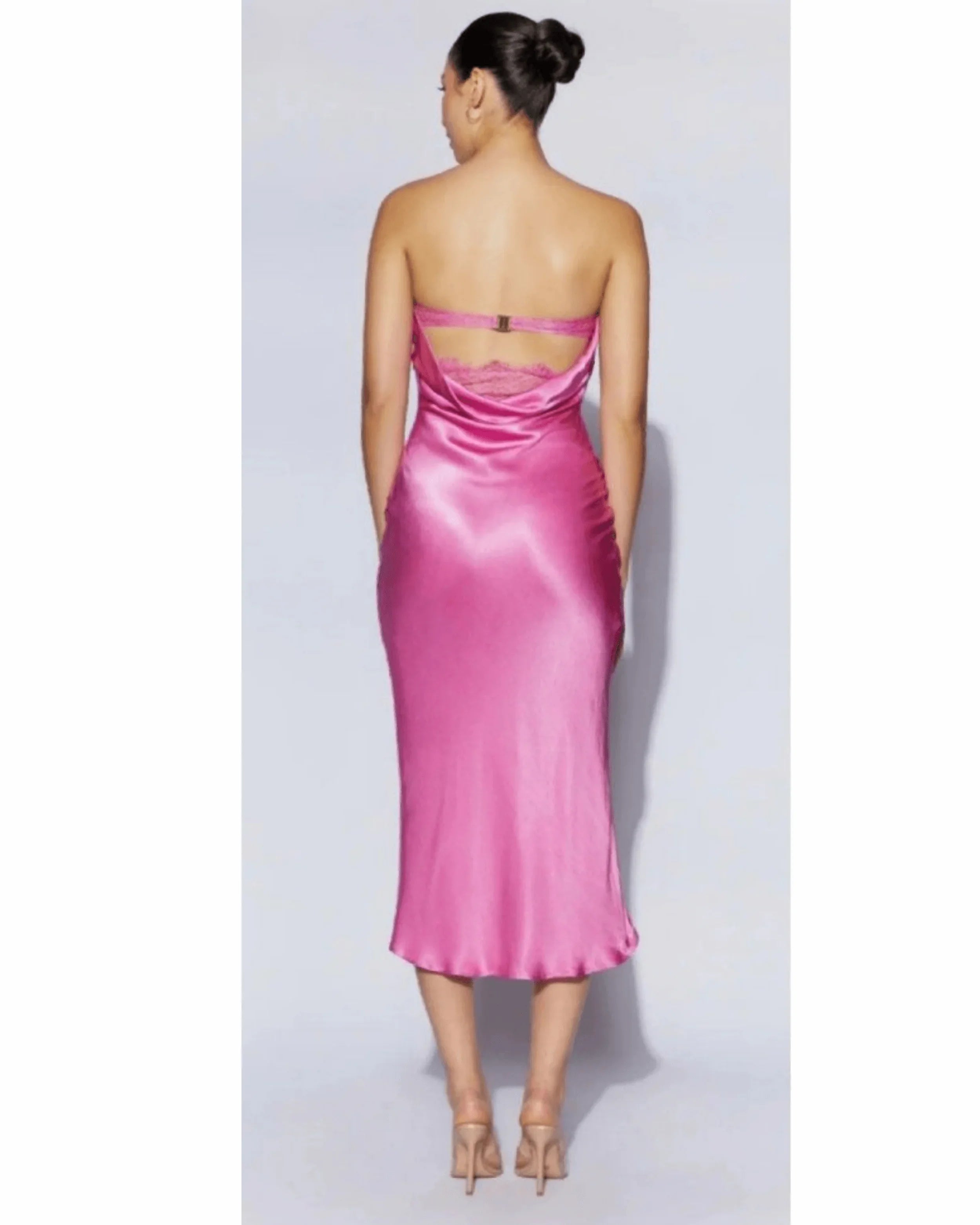 Mischa Midi Dress - Endless - UAE Rental and Resale for Women's Fashion