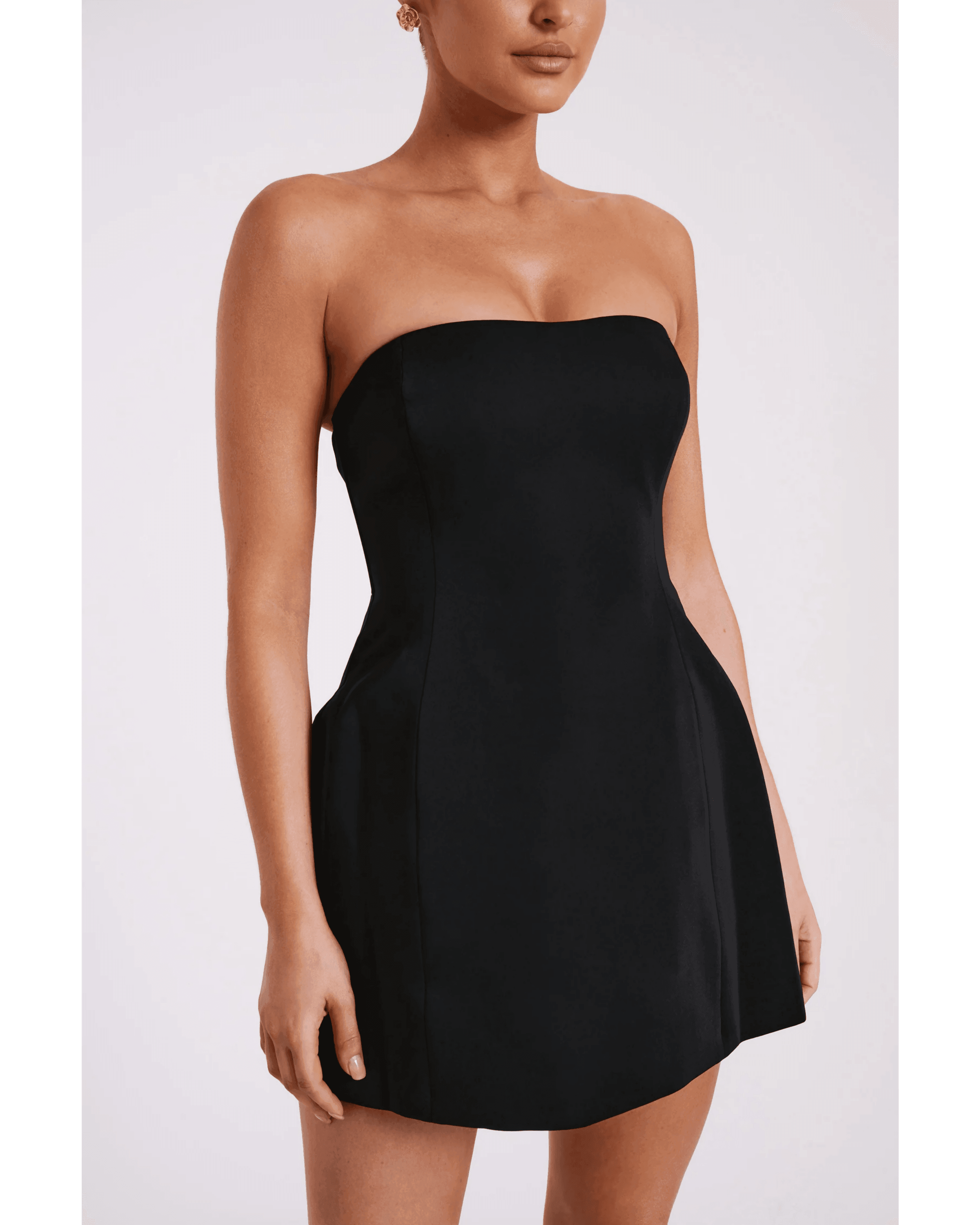 Neeka Strapless Bow Back Mini Dress - Endless - UAE Rental and Resale for Women's Fashion