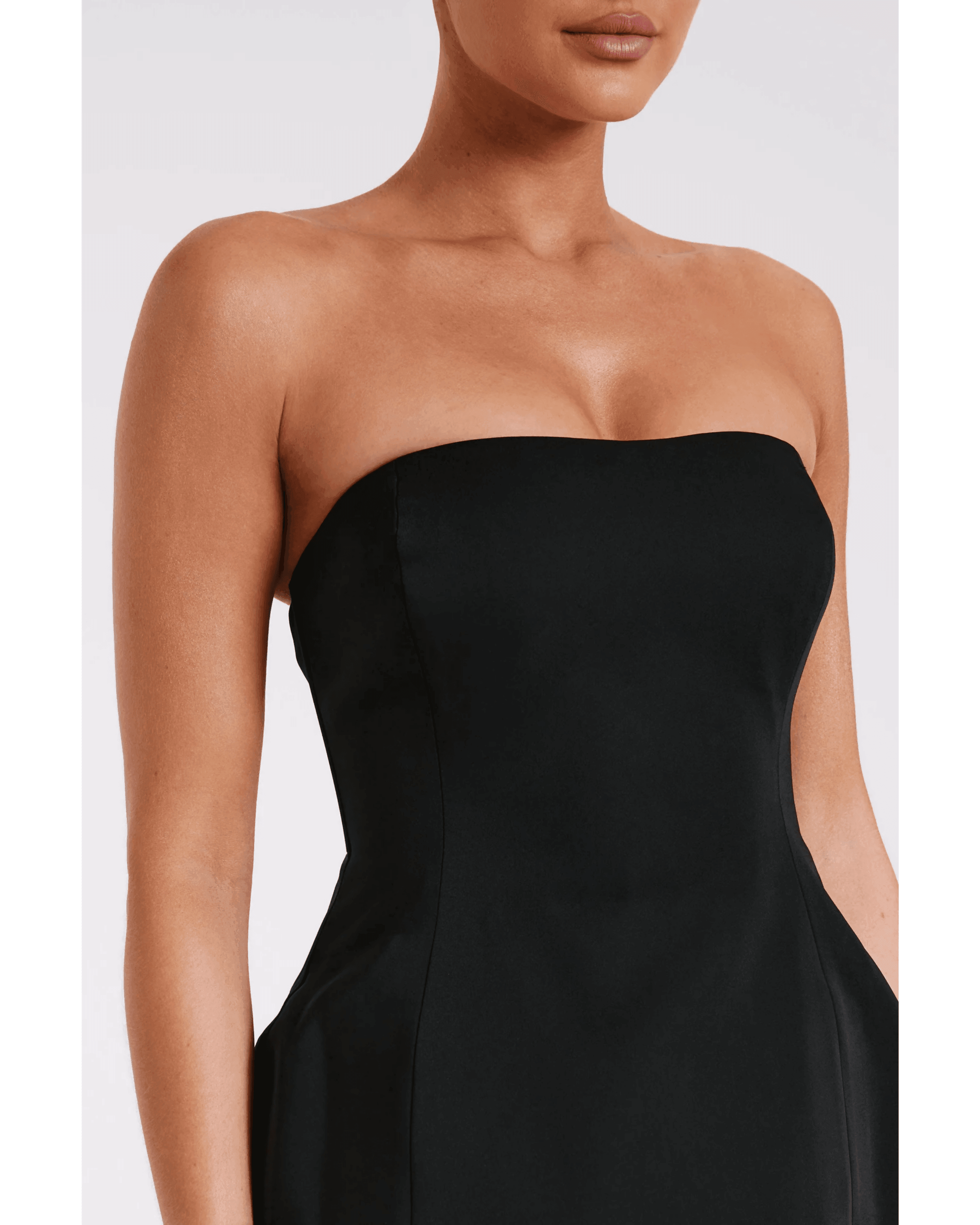 Neeka Strapless Bow Back Mini Dress - Endless - UAE Rental and Resale for Women's Fashion
