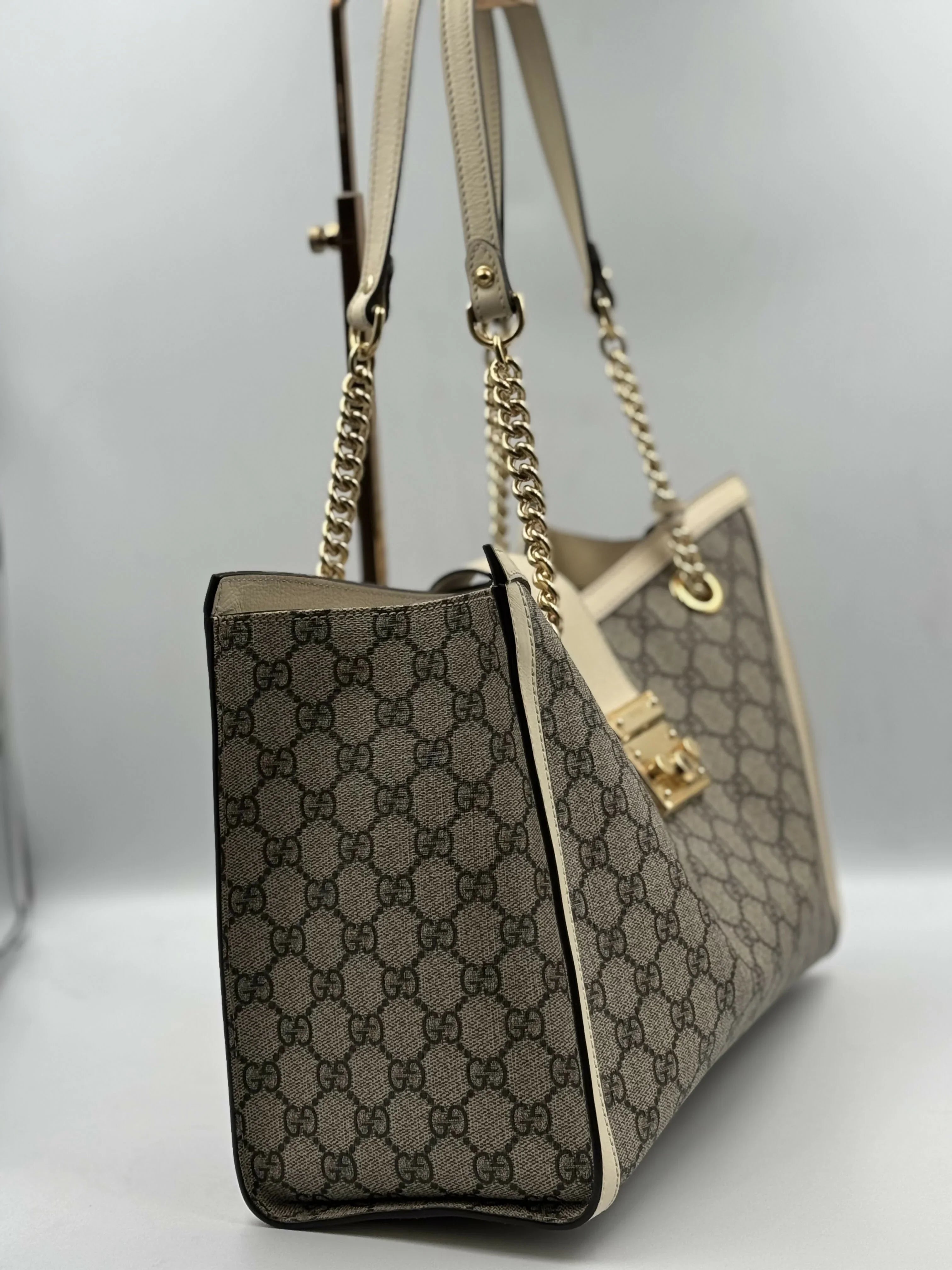 Padlock Medium Shoulder Bag - Endless - UAE Rental and Resale for Women's Fashion