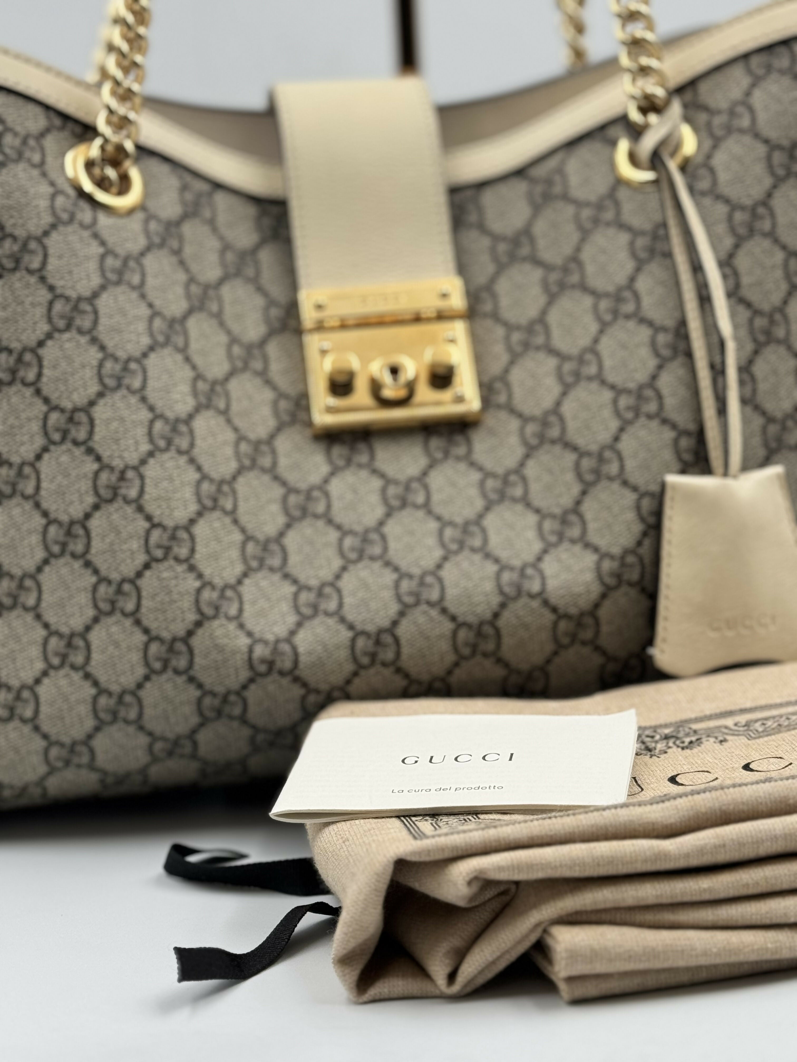 Padlock Medium Shoulder Bag - Endless - UAE Rental and Resale for Women's Fashion