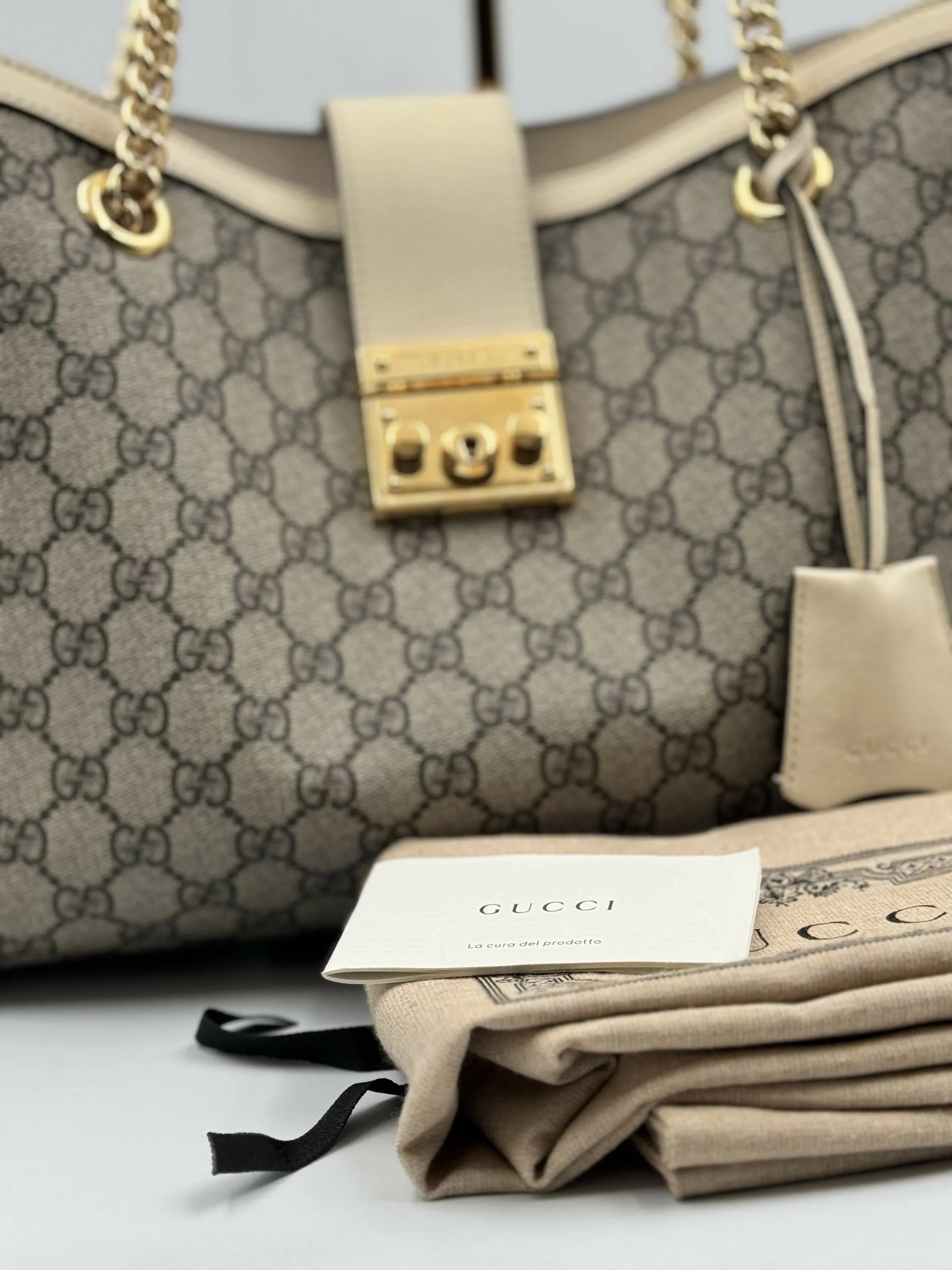 Padlock Medium Shoulder Bag - Endless - UAE Rental and Resale for Women's Fashion