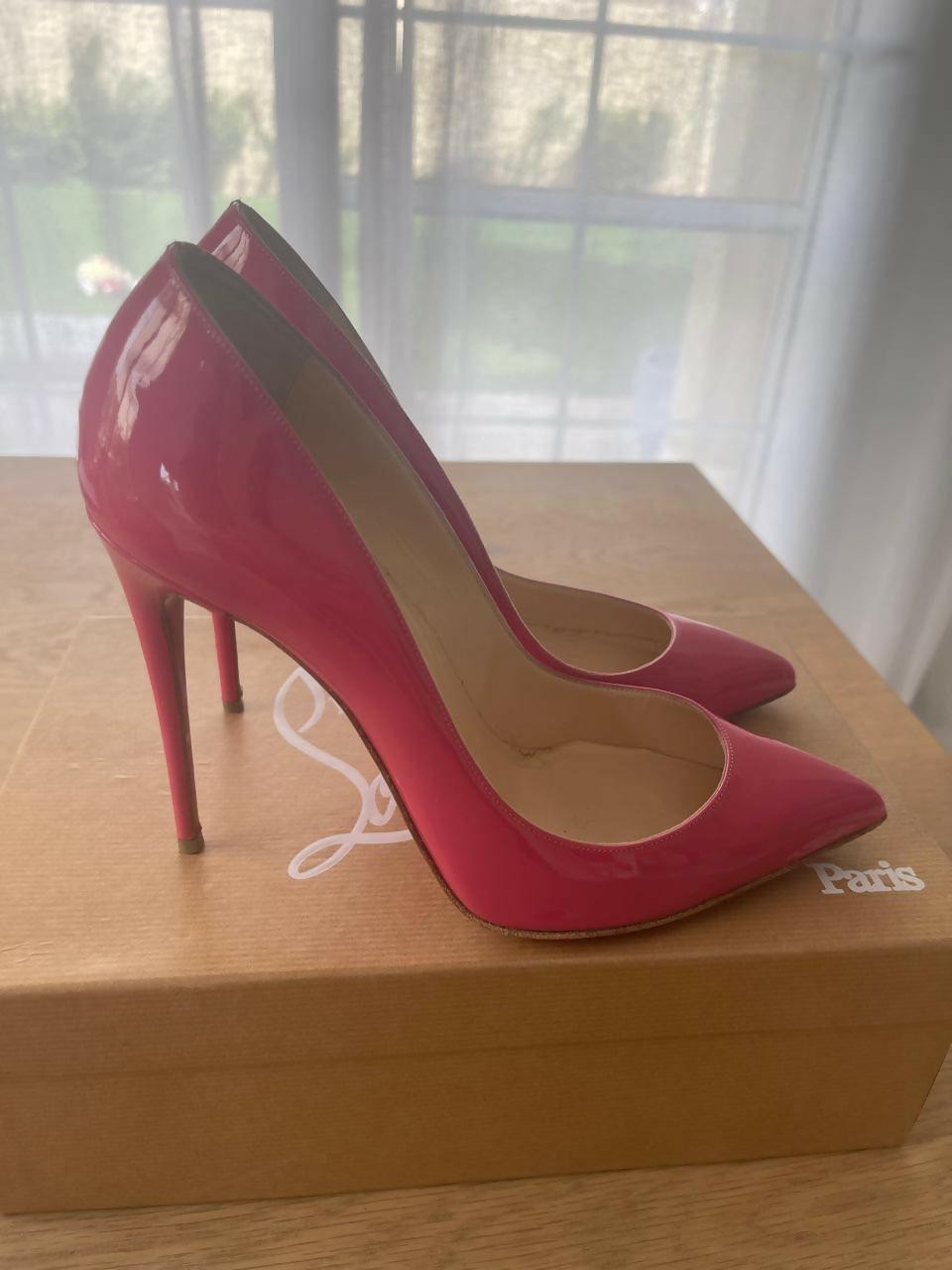 Patent Pigalle Follies 100 Pumps - Endless - UAE Rental and Resale for Women's Fashion