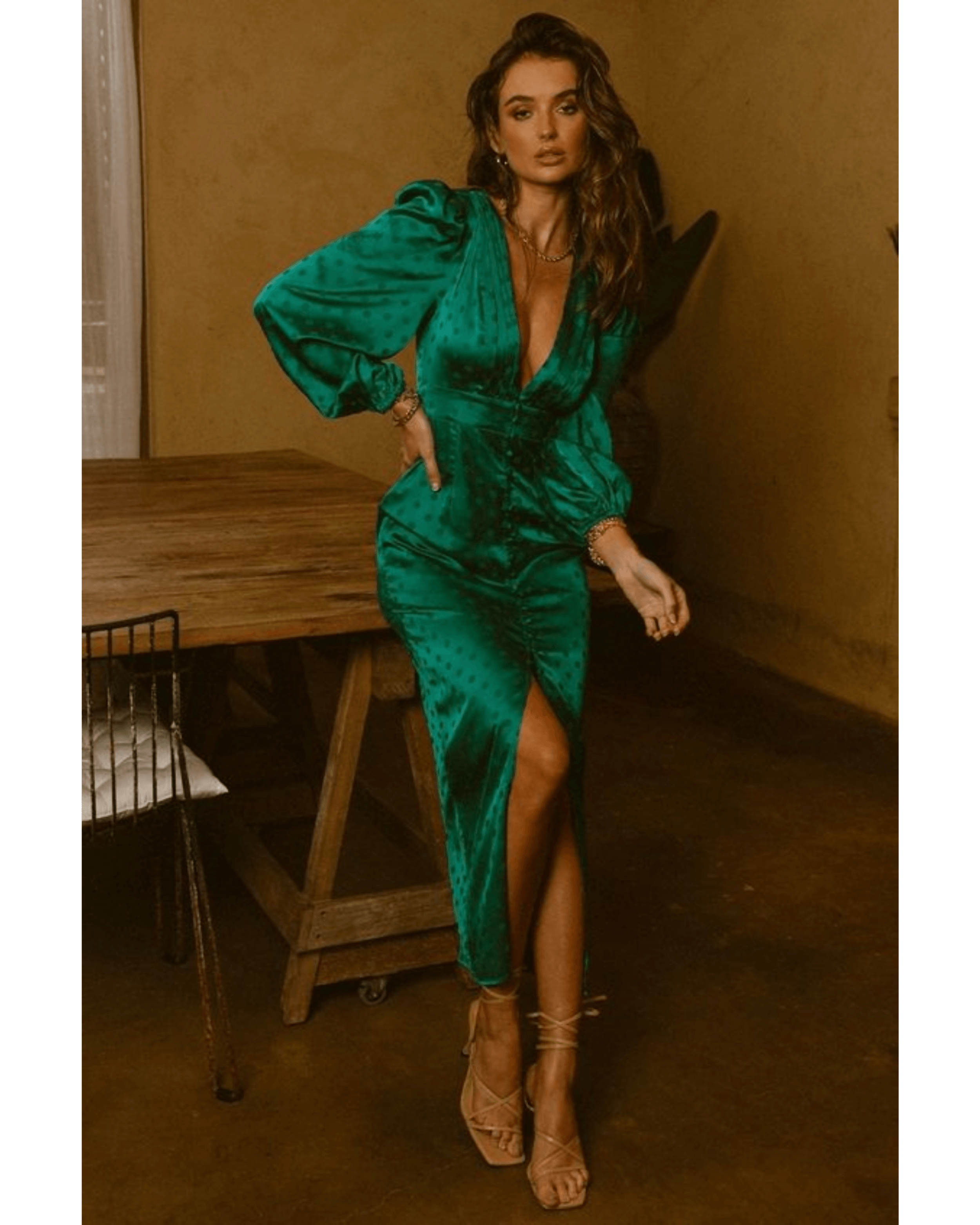 Rapture Midi Dress - Endless - UAE Rental and Resale for Women's Fashion