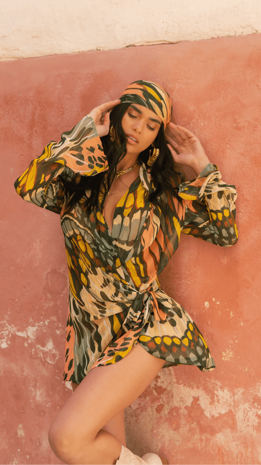 Rio Blazer Dress - Endless - UAE Rental and Resale for Women's Fashion