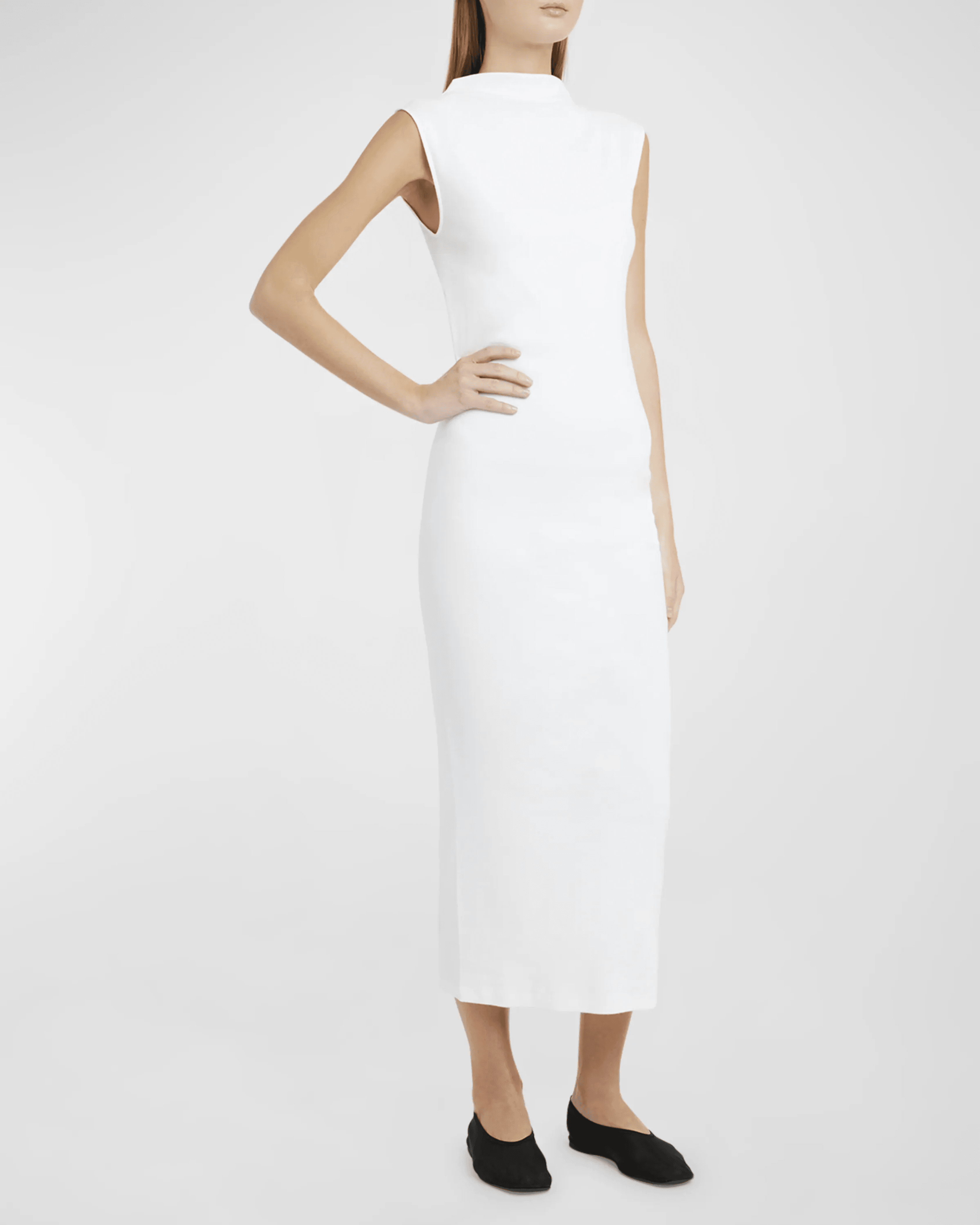 Rose Maxi Dress - Endless - UAE Rental and Resale for Women's Fashion