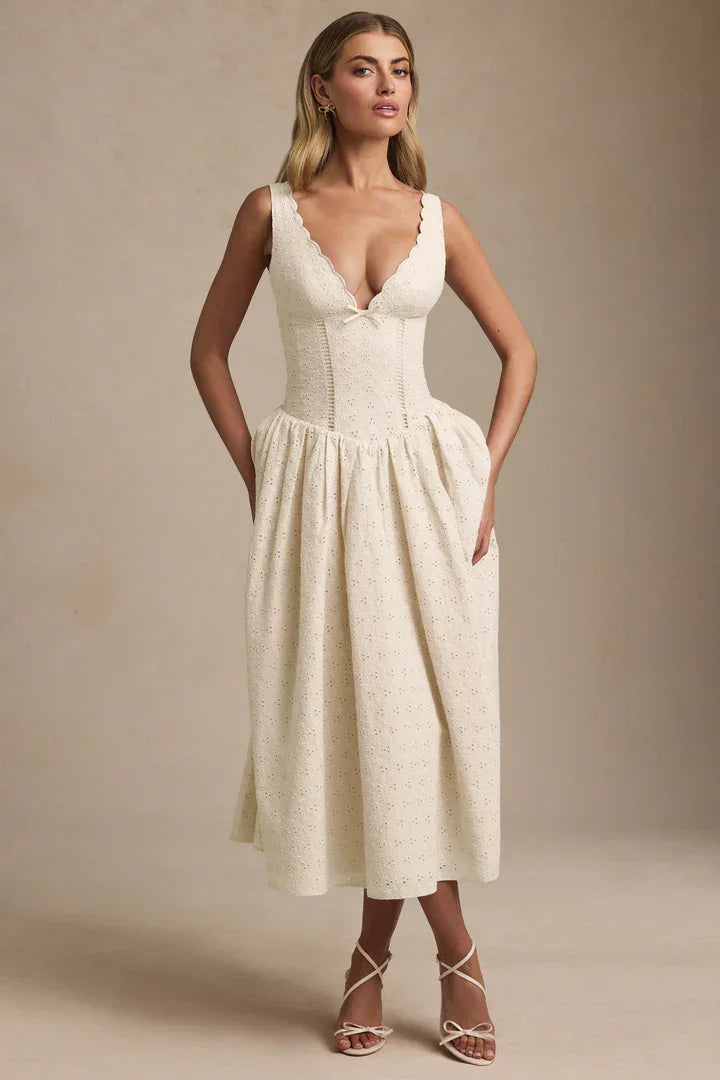 Saidey Broderie Anglaise Bow-Detail A-Line Midaxi Dress - Endless - UAE Rental and Resale for Women's Fashion