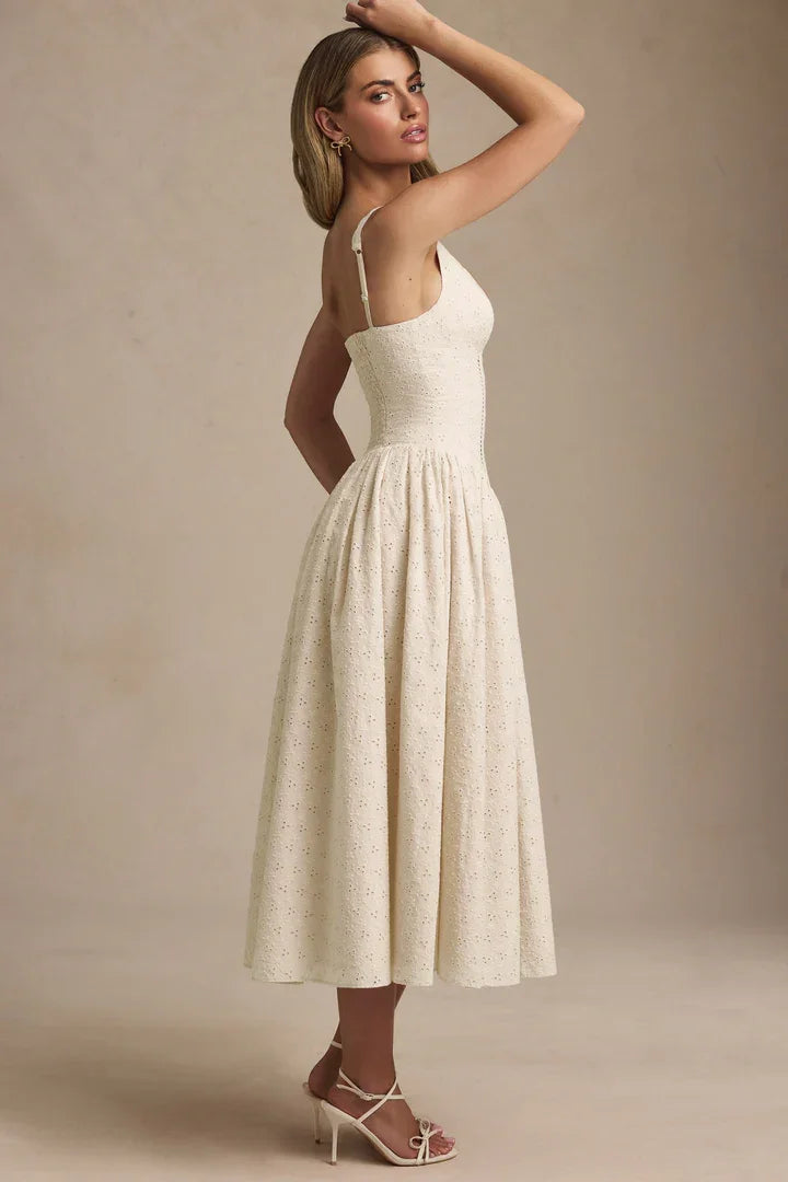 Saidey Broderie Anglaise Bow-Detail A-Line Midaxi Dress - Endless - UAE Rental and Resale for Women's Fashion