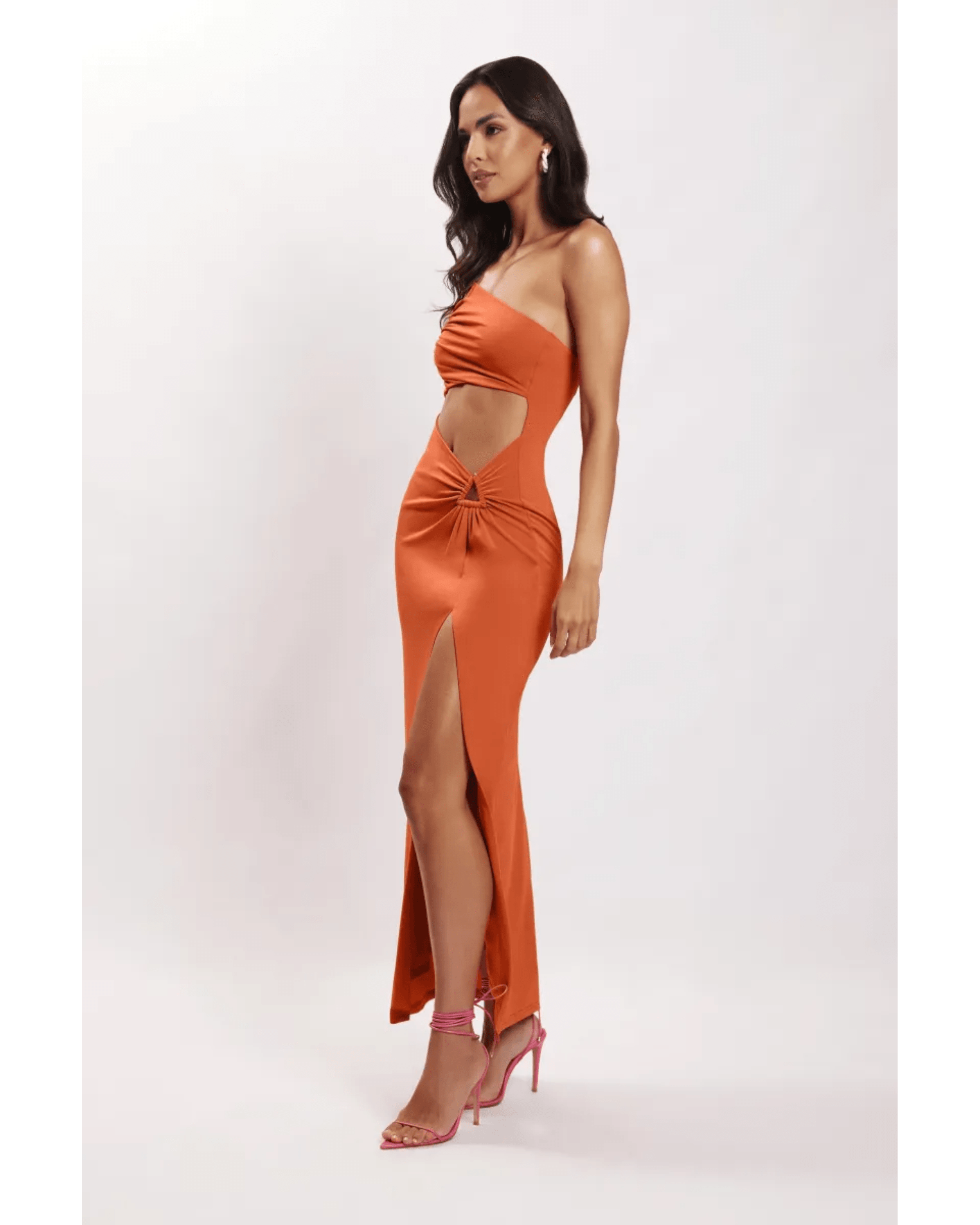 Sami Cut Out Midi Dress - Endless - UAE Rental and Resale for Women's Fashion