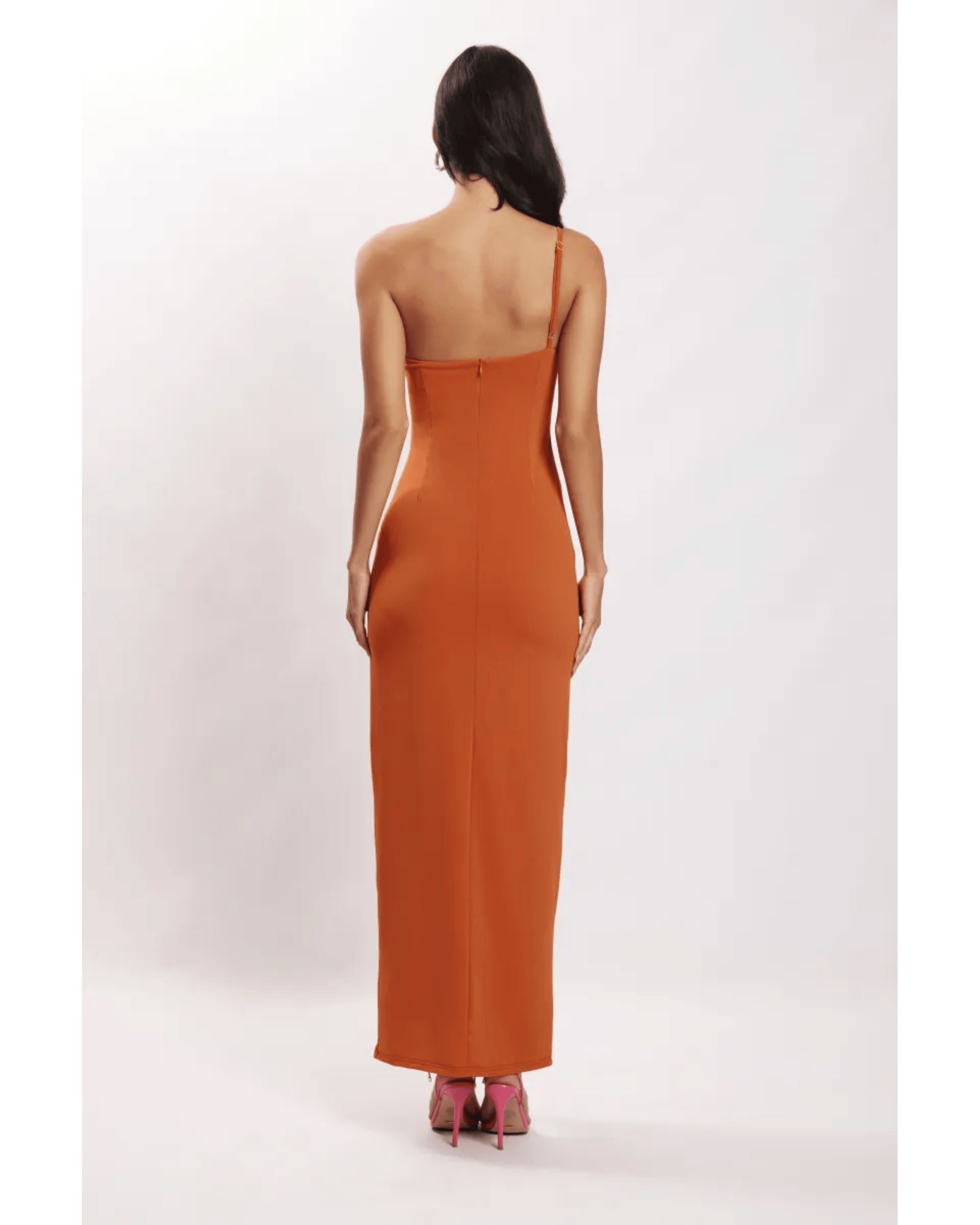 Sami Cut Out Midi Dress - Endless - UAE Rental and Resale for Women's Fashion