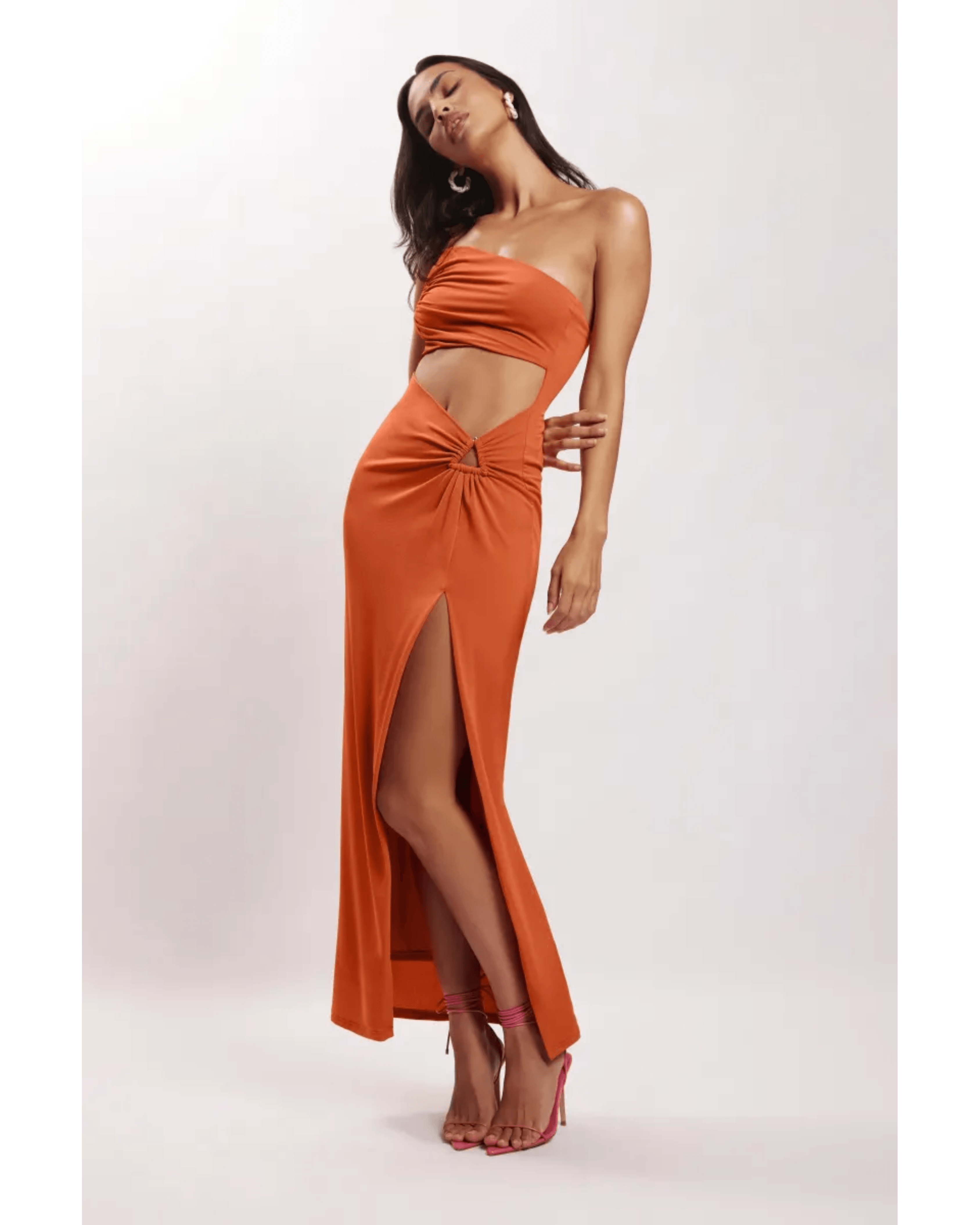 Sami Cut Out Midi Dress - Endless - UAE Rental and Resale for Women's Fashion