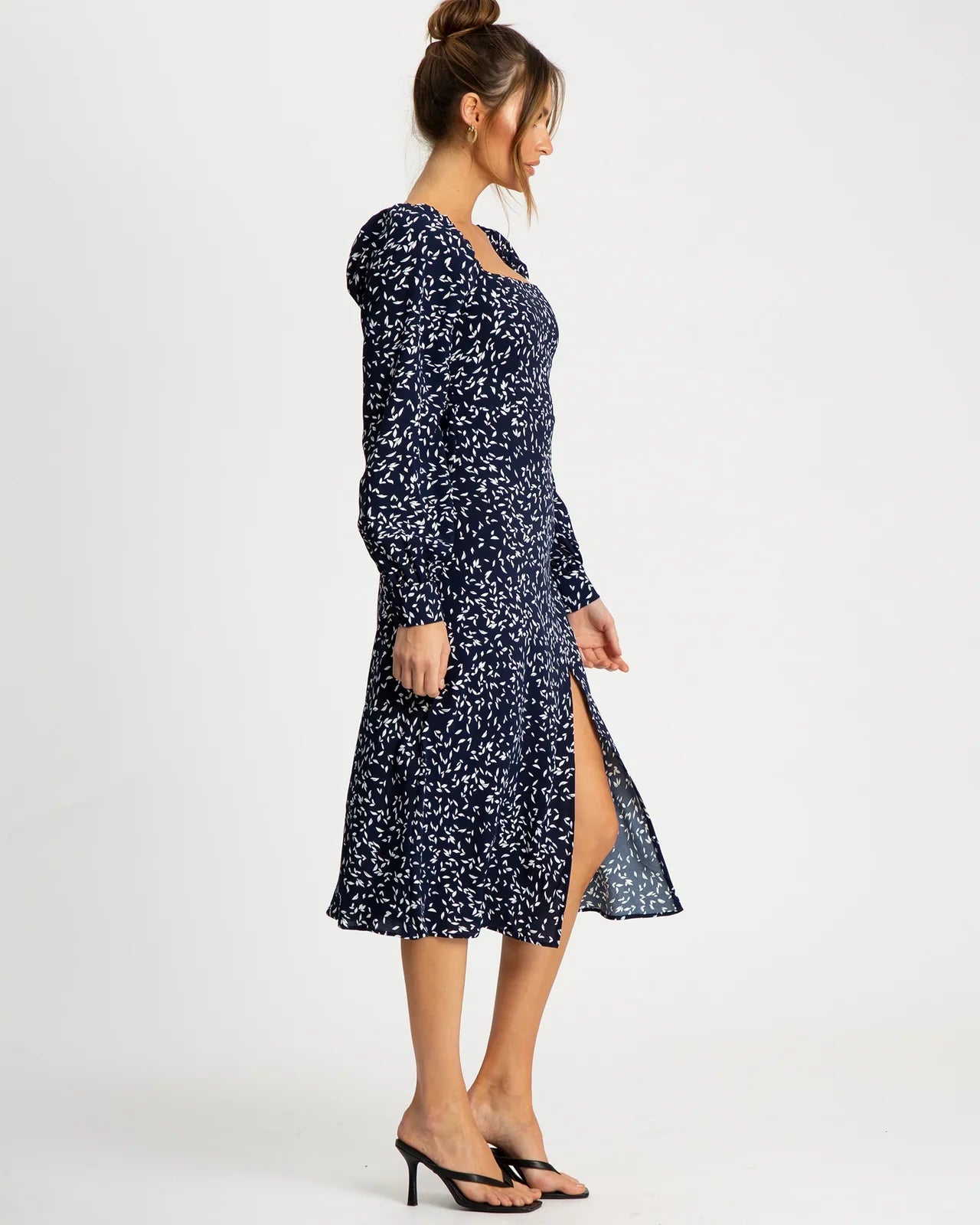 Samira Midi Dress - Endless - UAE Rental and Resale for Women's Fashion