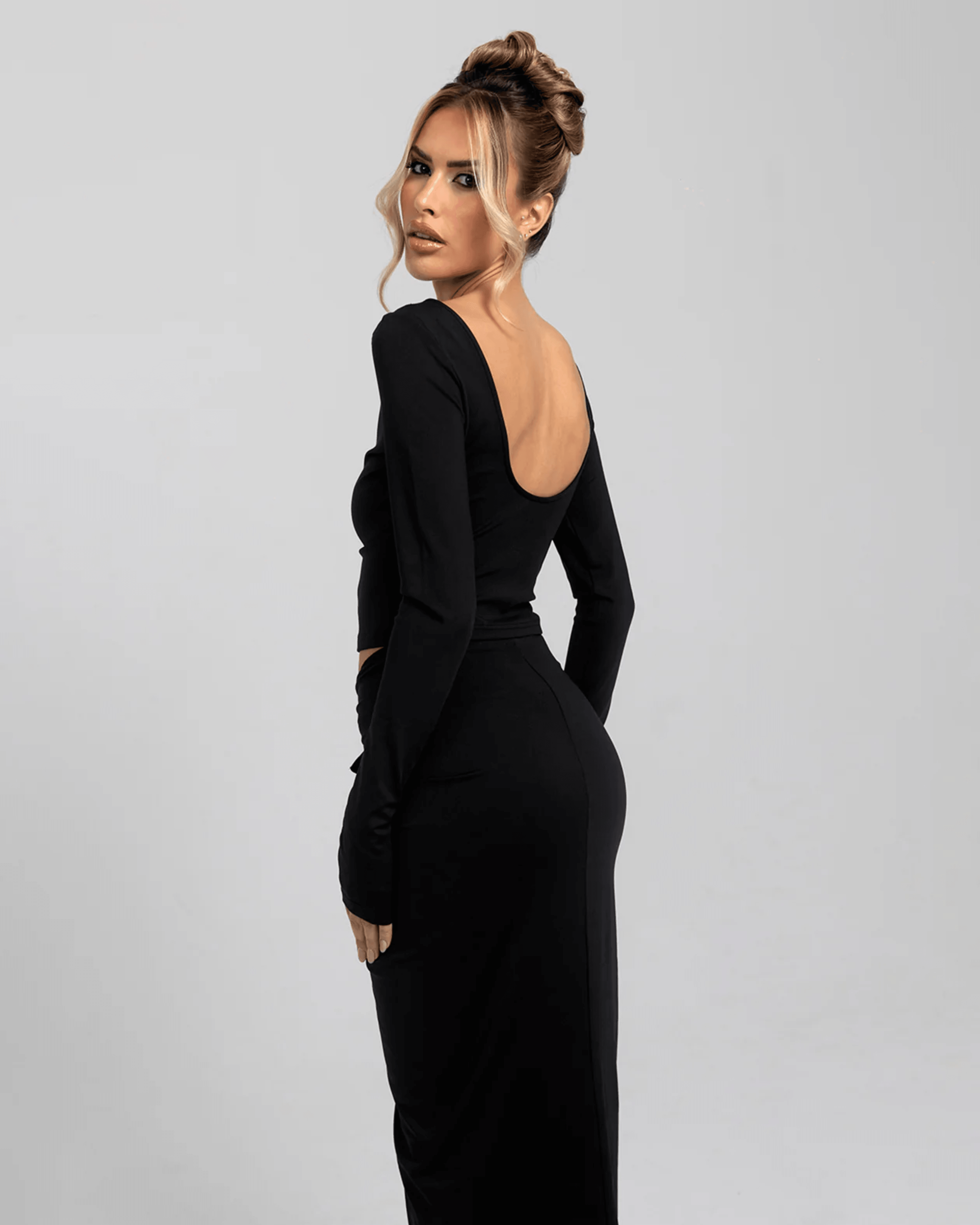She's Giving Co-ord Set - Endless - UAE Rental and Resale for Women's Fashion
