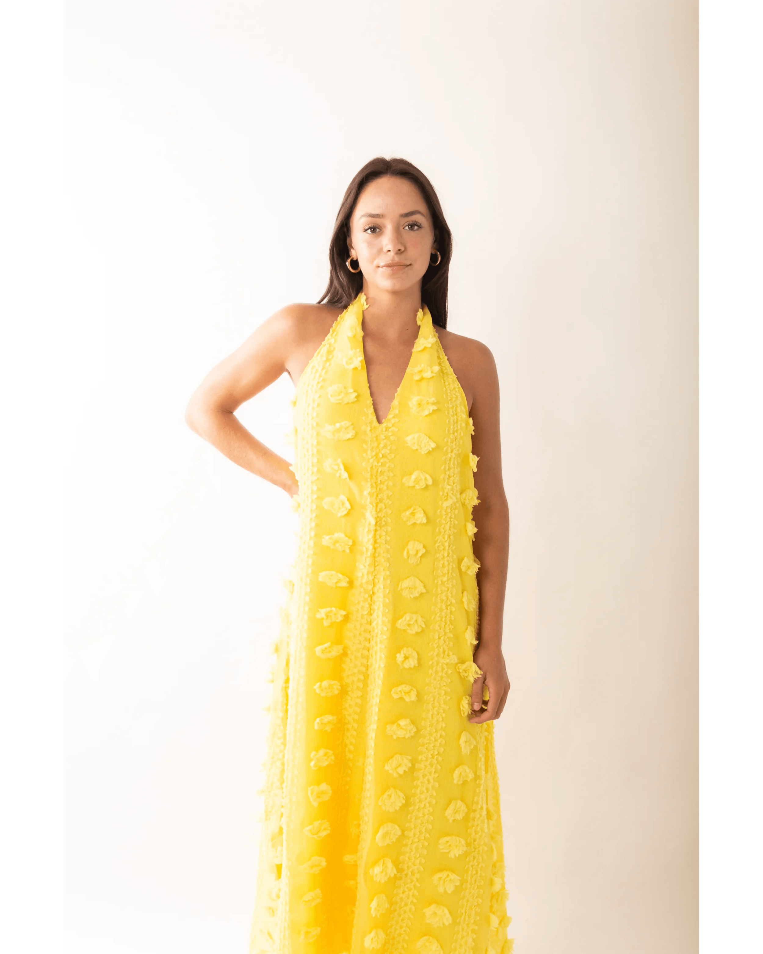 Sleeveless Maxi Dress - Endless - UAE Rental and Resale for Women's Fashion