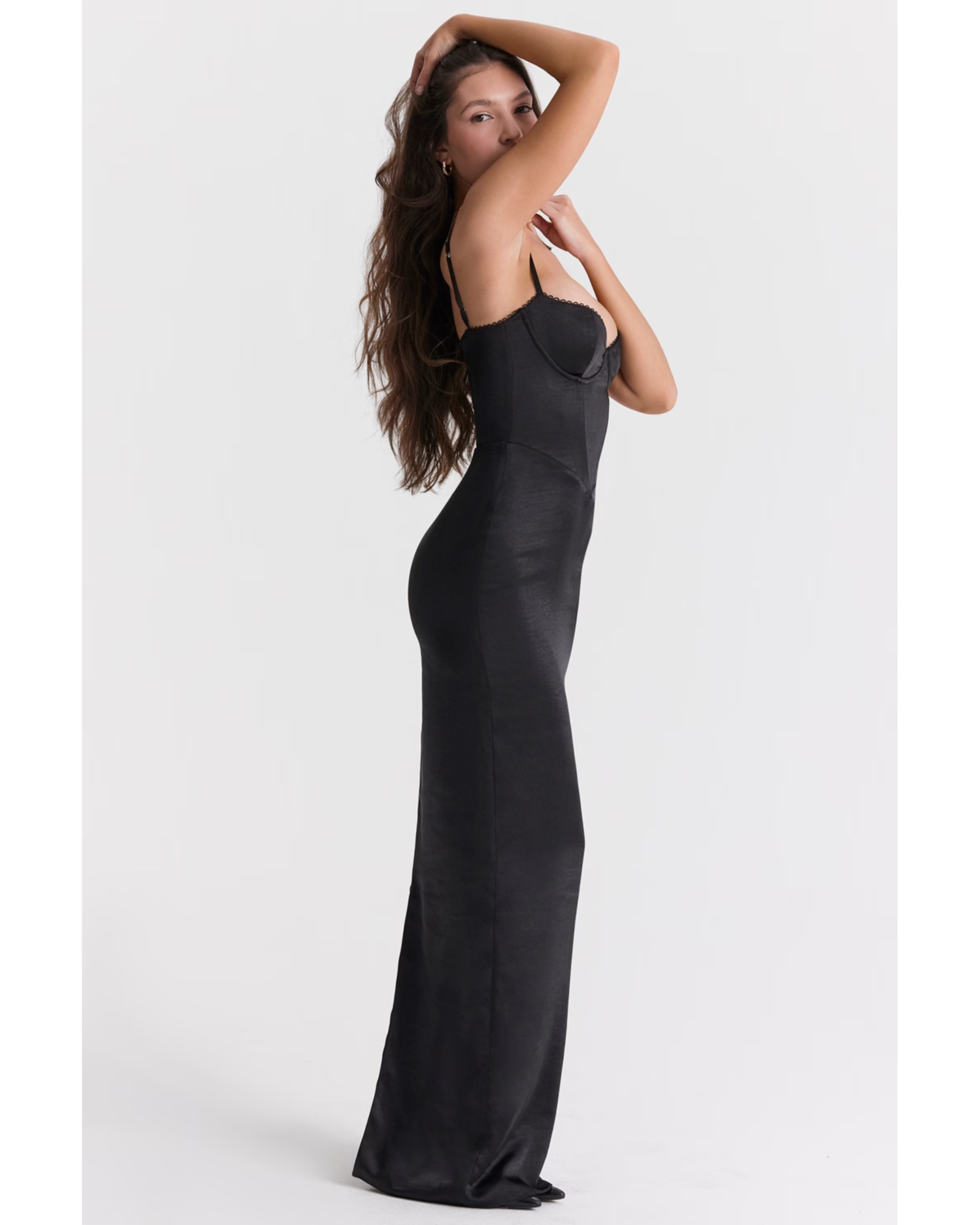 Stefania Black Corset Maxi Dress - Endless - UAE Rental and Resale for Women's Fashion
