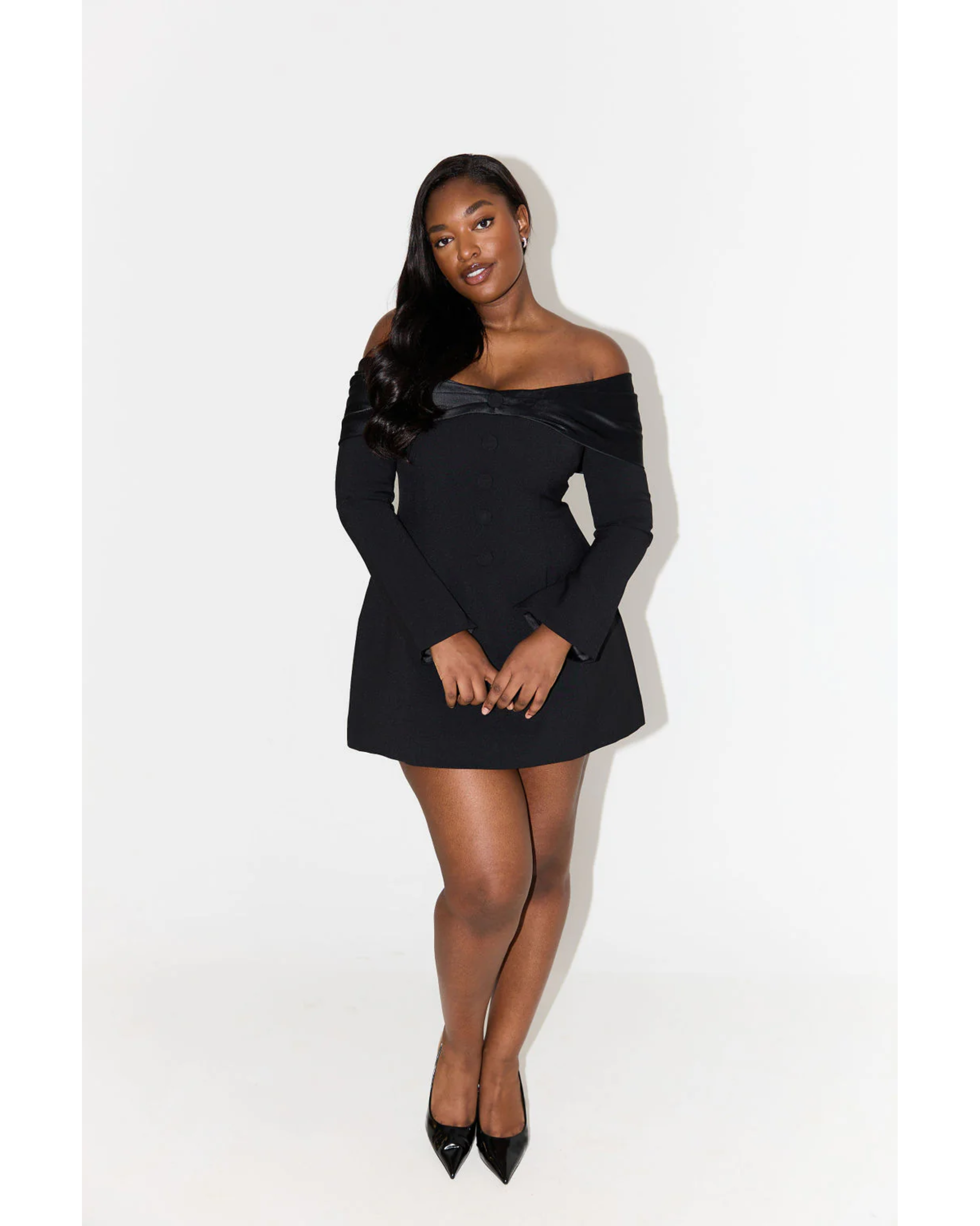 The Ultimate Muse Bow Mini Dress - Endless - UAE Rental and Resale for Women's Fashion