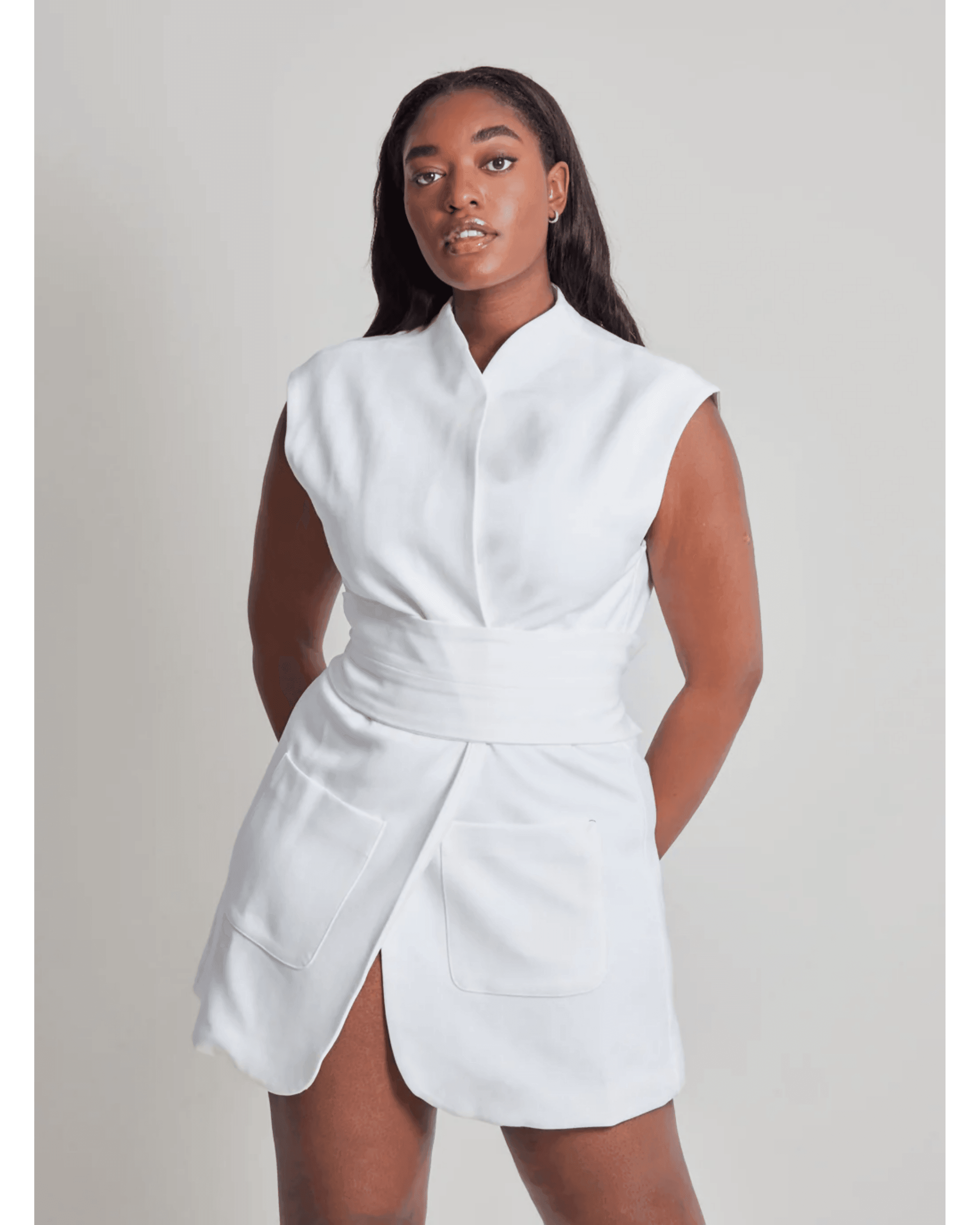 The Ultimate Muse Sleeveless Dress With Additional Belts - Endless - UAE Rental and Resale for Women's Fashion