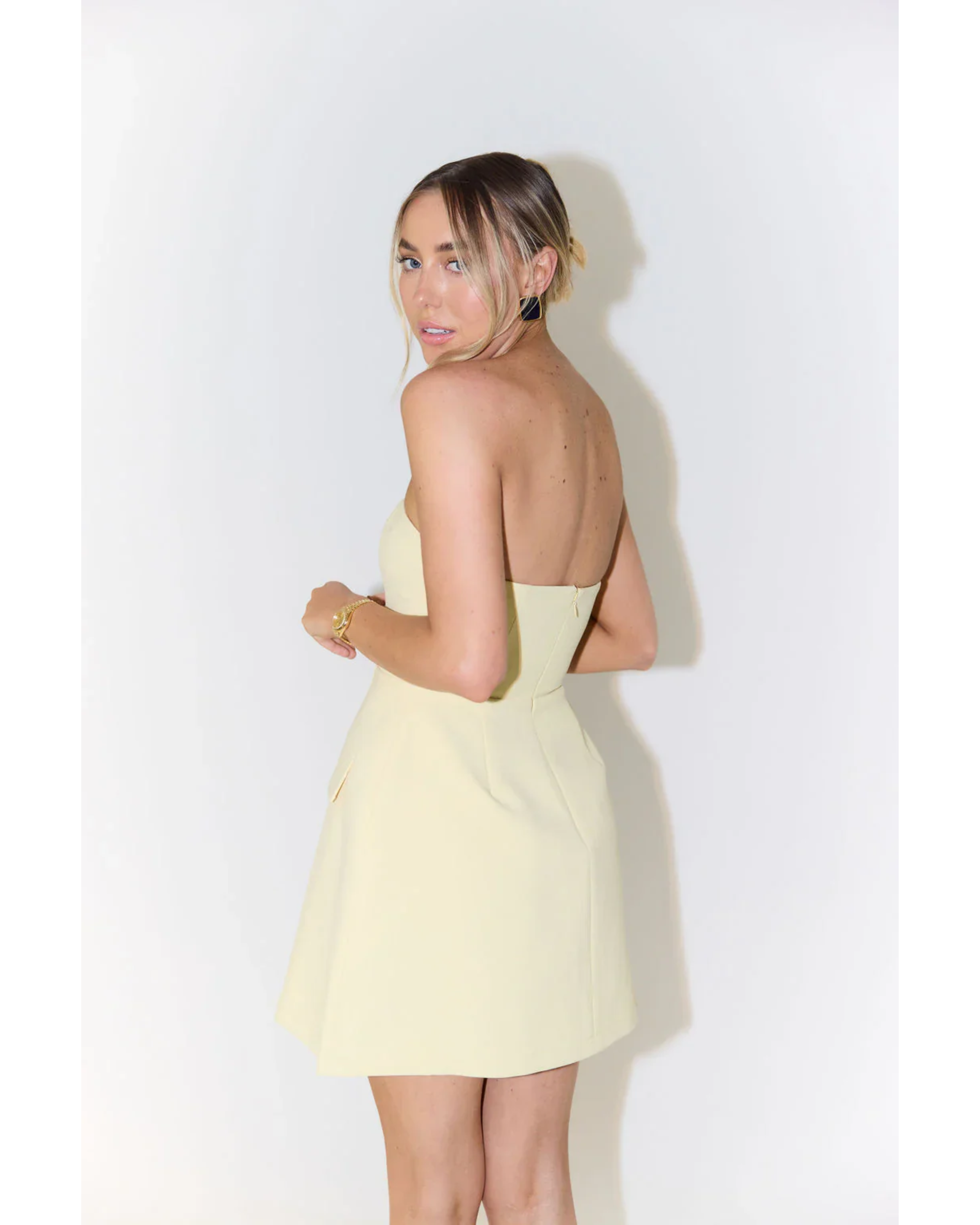 The Ultimate Muse Strapless Dress - Endless - UAE Rental and Resale for Women's Fashion