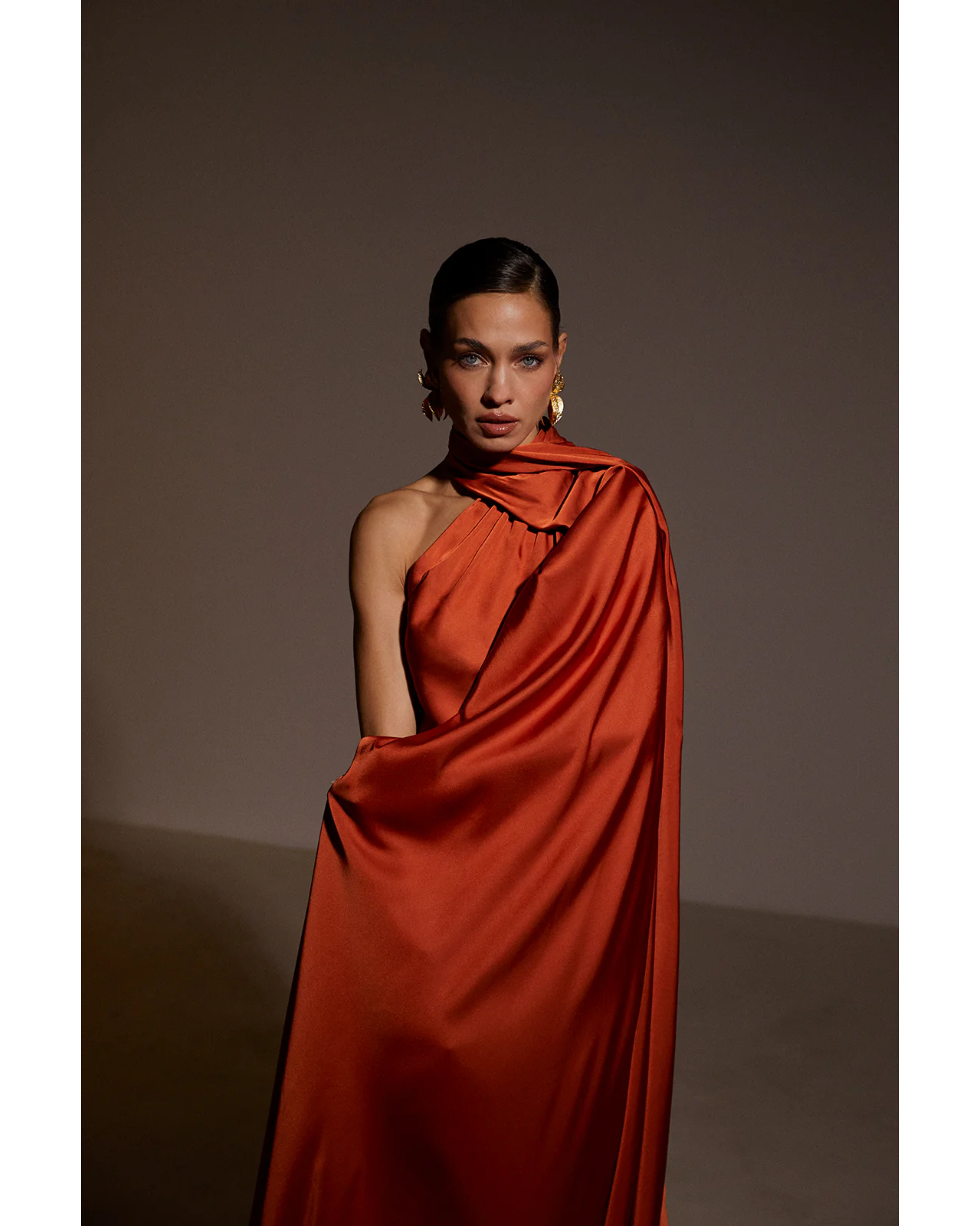 Tile Long Dress - Endless - UAE Rental and Resale for Women's Fashion