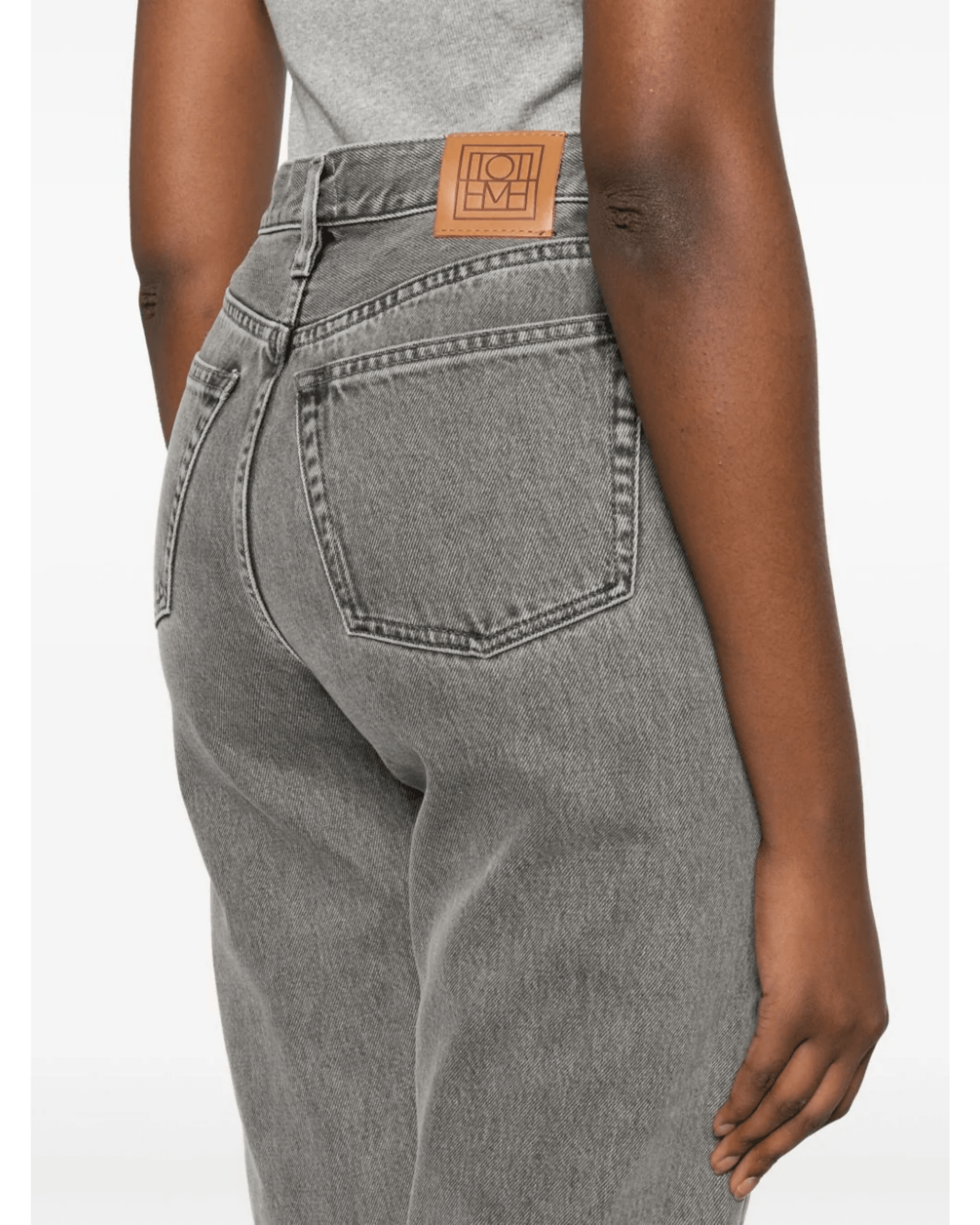 Twisted Seam Straight-Leg Jeans - Endless - UAE Rental and Resale for Women's Fashion