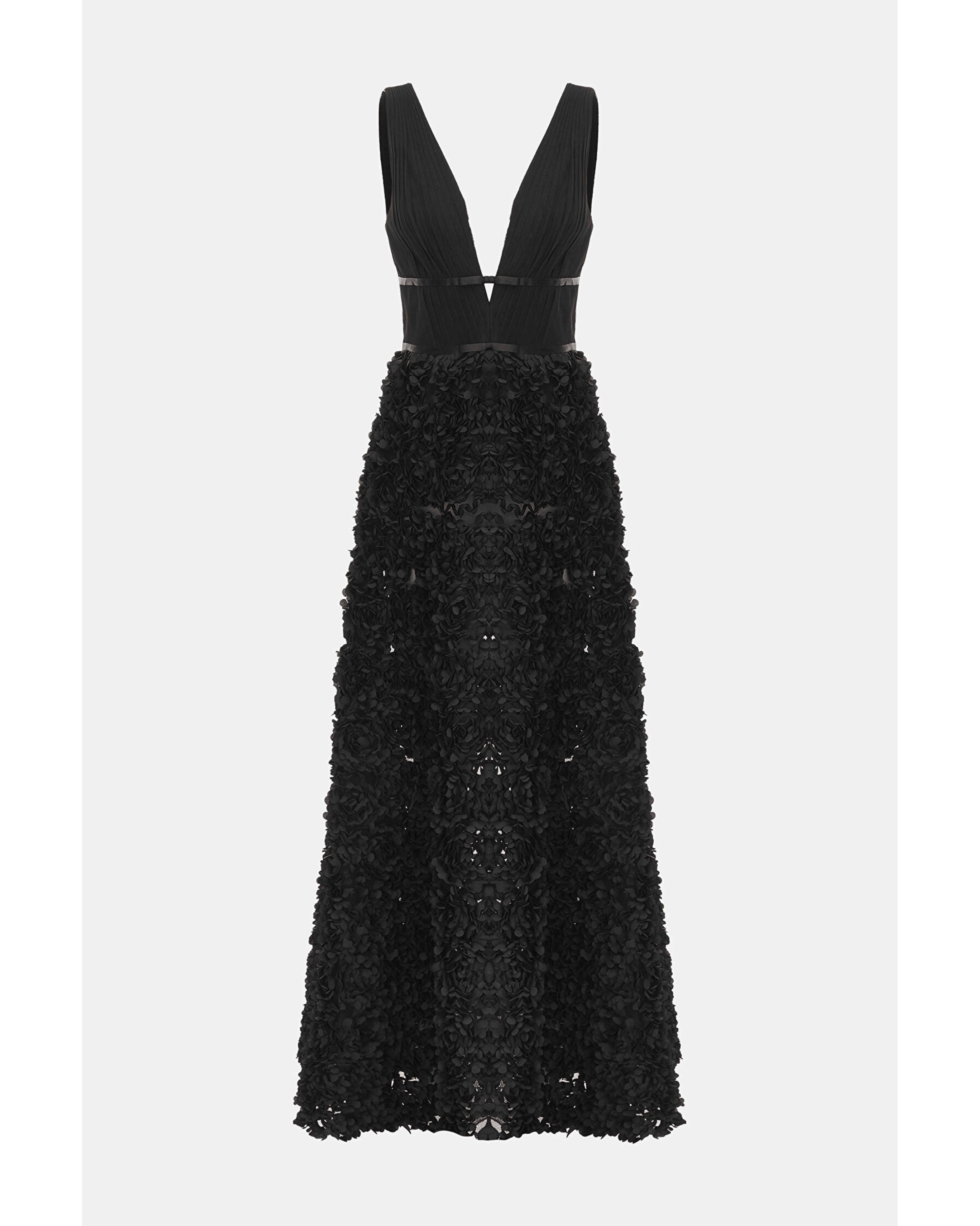 V-neck Embroidered Maxi Dress - Endless - UAE Rental and Resale for Women's Fashion