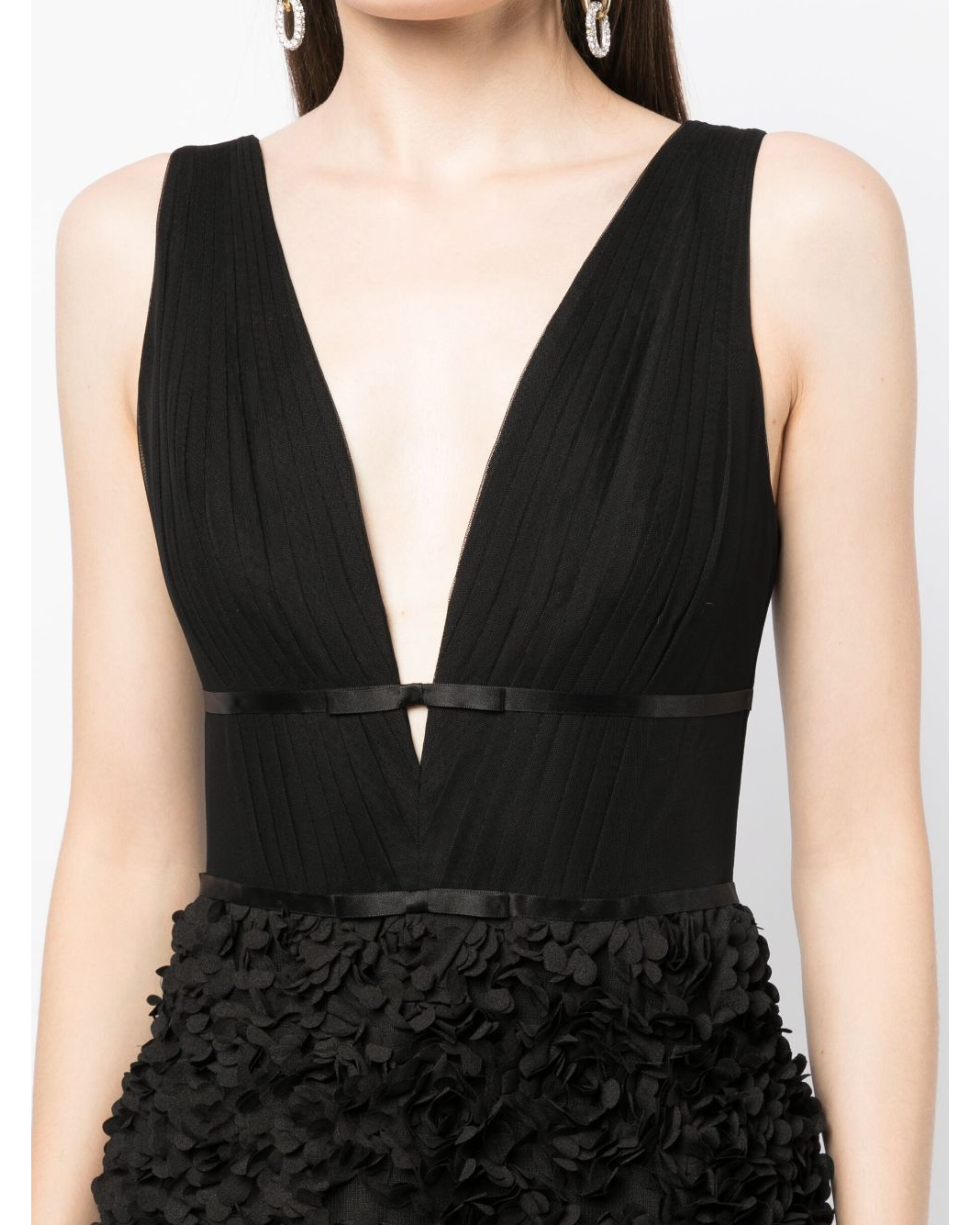 V-neck Embroidered Maxi Dress - Endless - UAE Rental and Resale for Women's Fashion