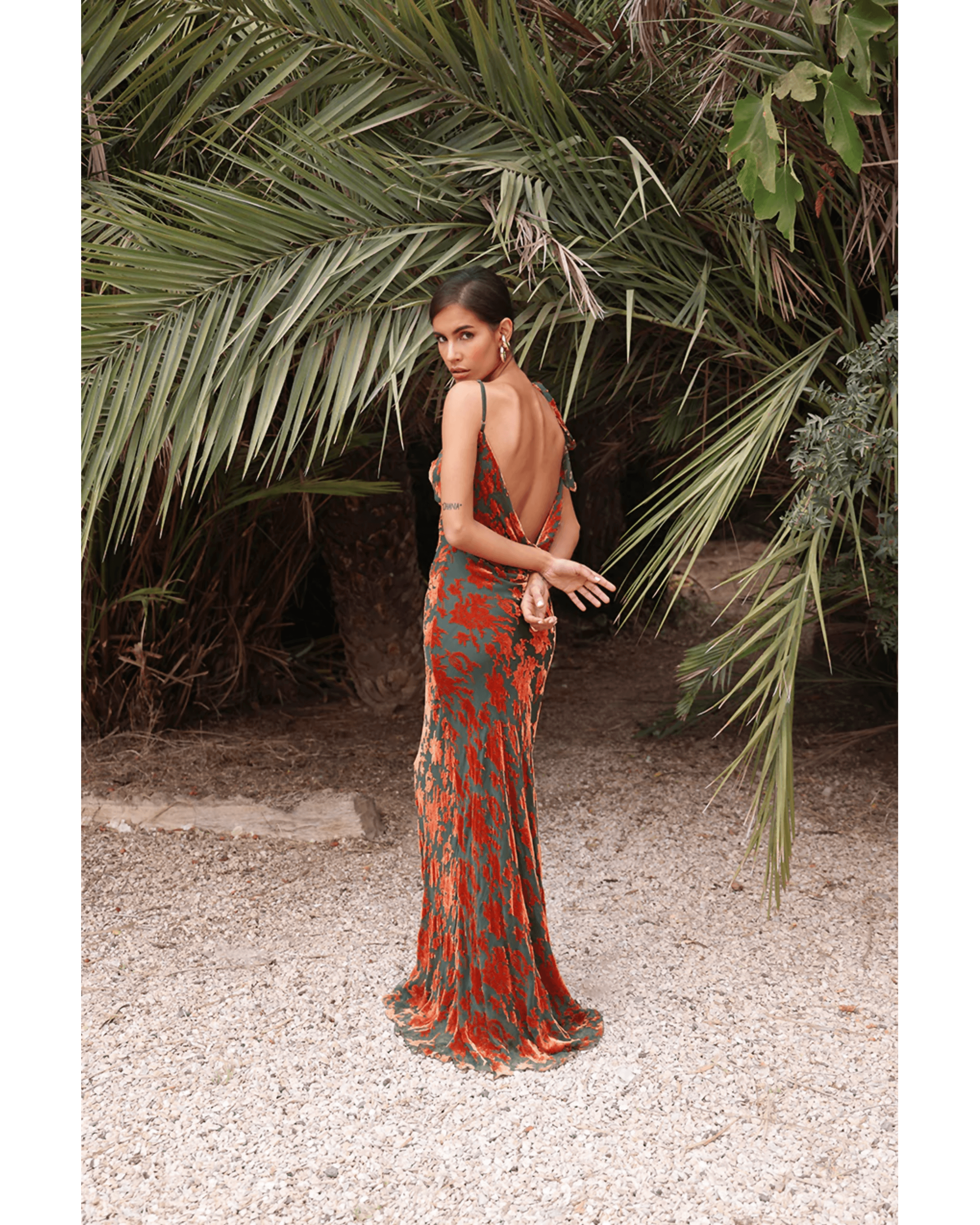 Vienna Dress - Endless - UAE Rental and Resale for Women's Fashion