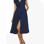 Zienna Navy Linen Midi Dress - Endless - UAE Rental and Resale for Women's Fashion