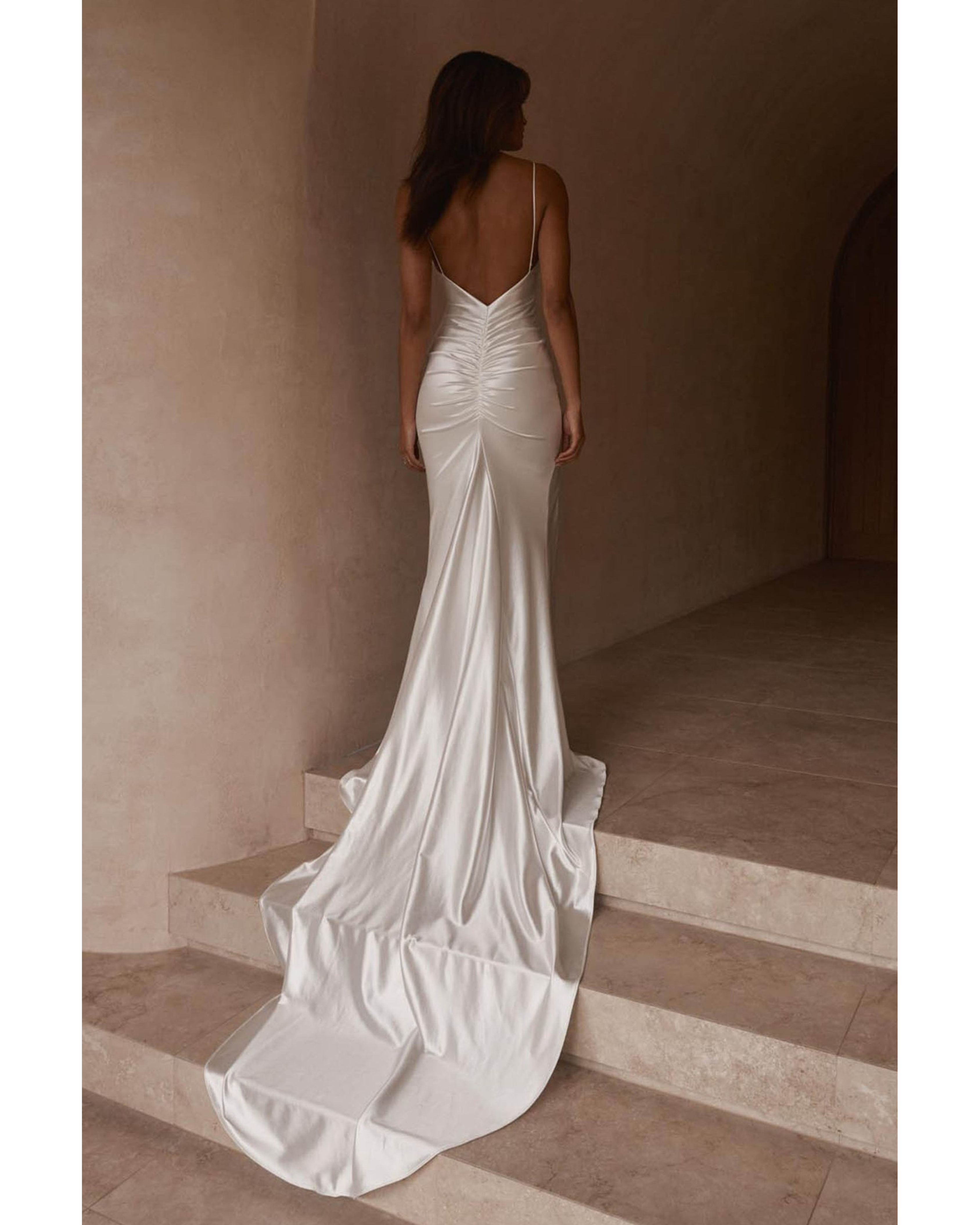 Zsa Zsa - Endless - UAE Rental and Resale for Women's Fashion