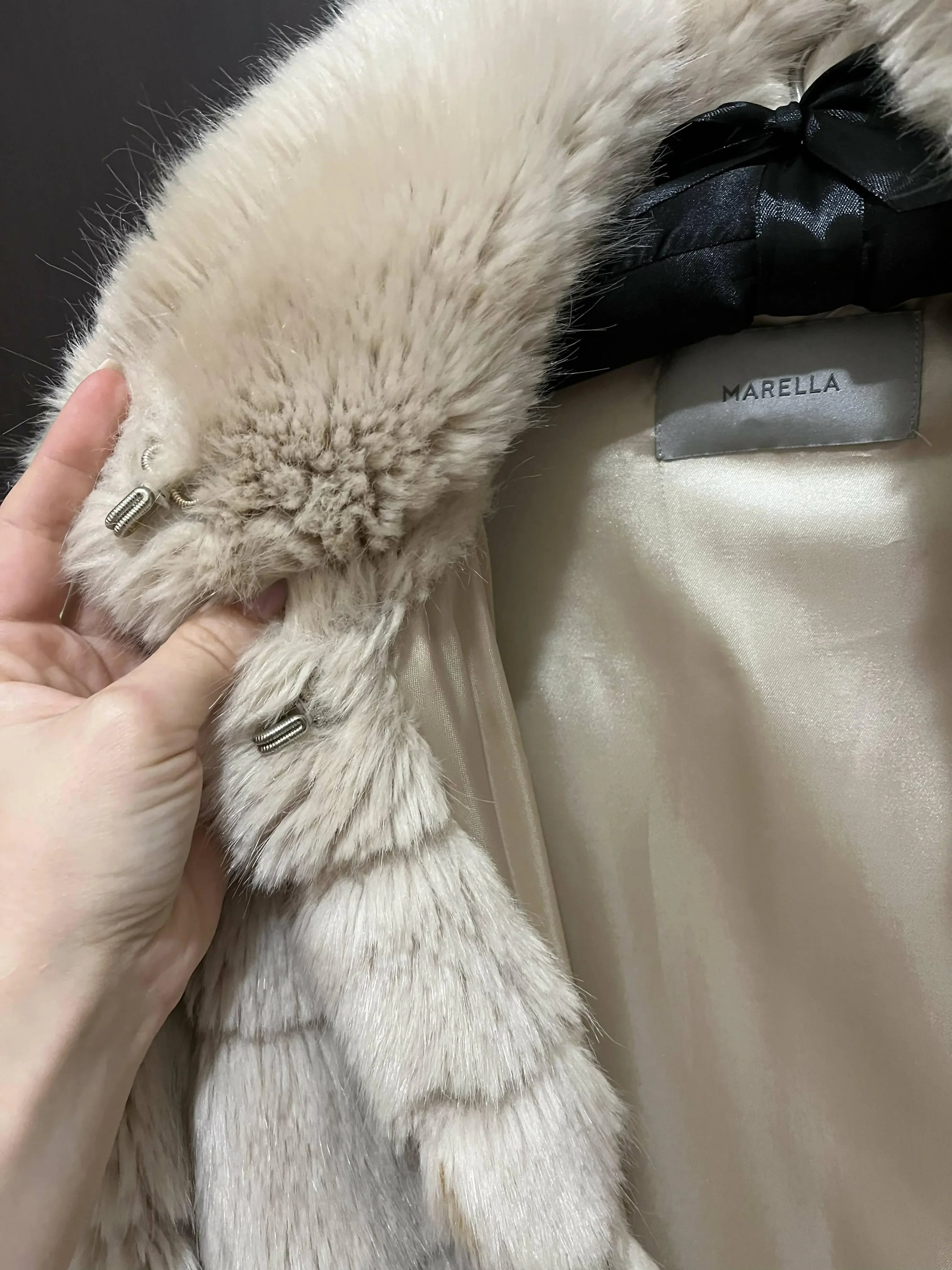 Faux Fur Jacket - Endless - UAE Rental and Resale for Women's Fashion