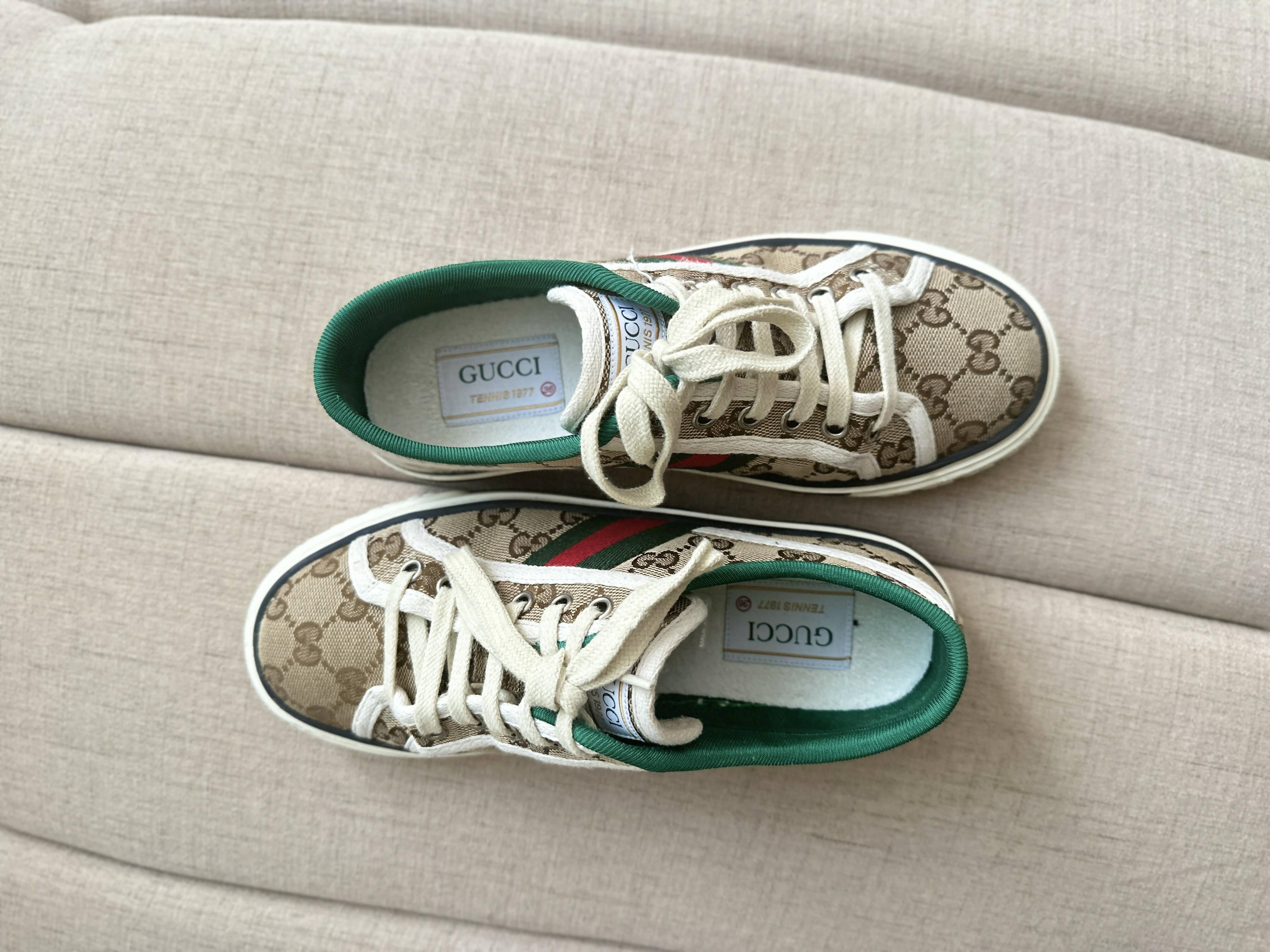 GG Supreme Canvas Sneakers - Endless - UAE Rental and Resale for Women's Fashion