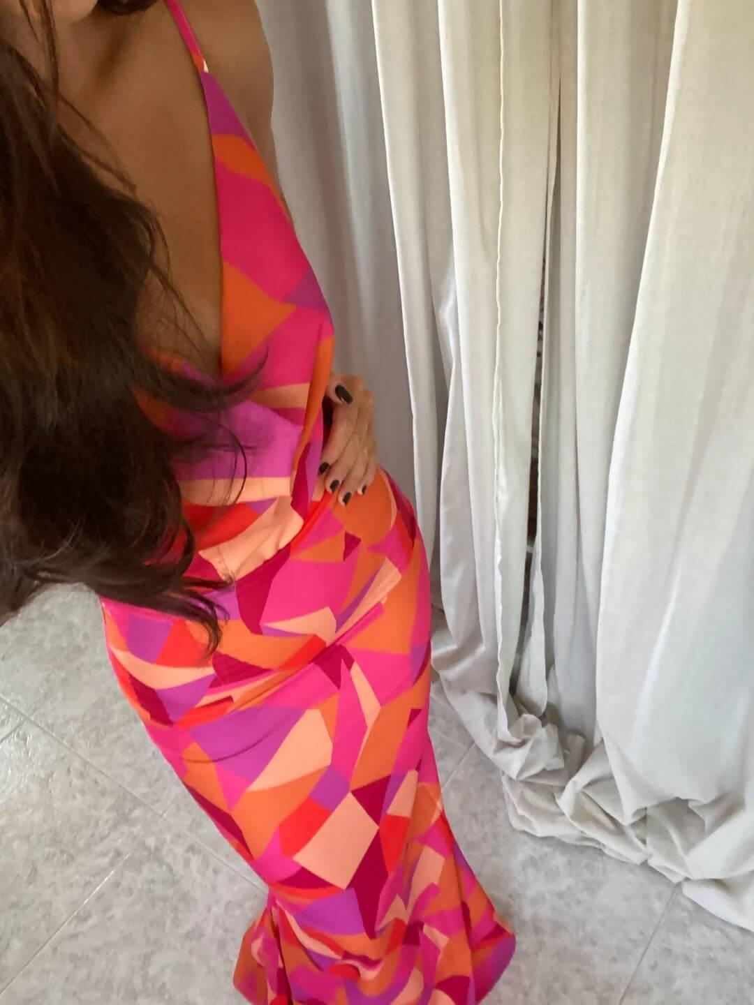 Picasso Printed Maxi Dress & Headscarf - Endless - UAE Rental and Resale for Women's Fashion