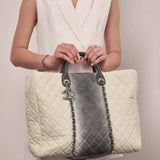 Quilted Caviar Tote Handbag - Endless - UAE Rental and Resale for Women's Fashion