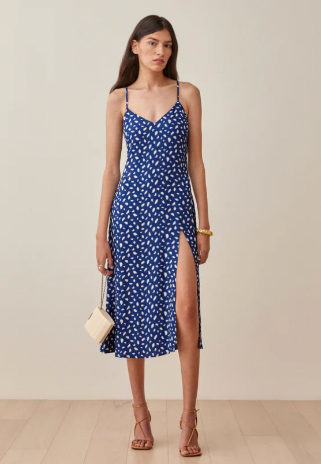 Blue midi dress with white mushroom print, sweetheart neckline, adjustable straps and high side slit — Reformation | Endless UAE