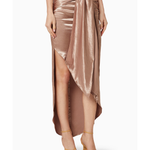 Rose gold velour wrap skirt with ruched detailing styled with white top — No Pise La Grama | Endless UAE