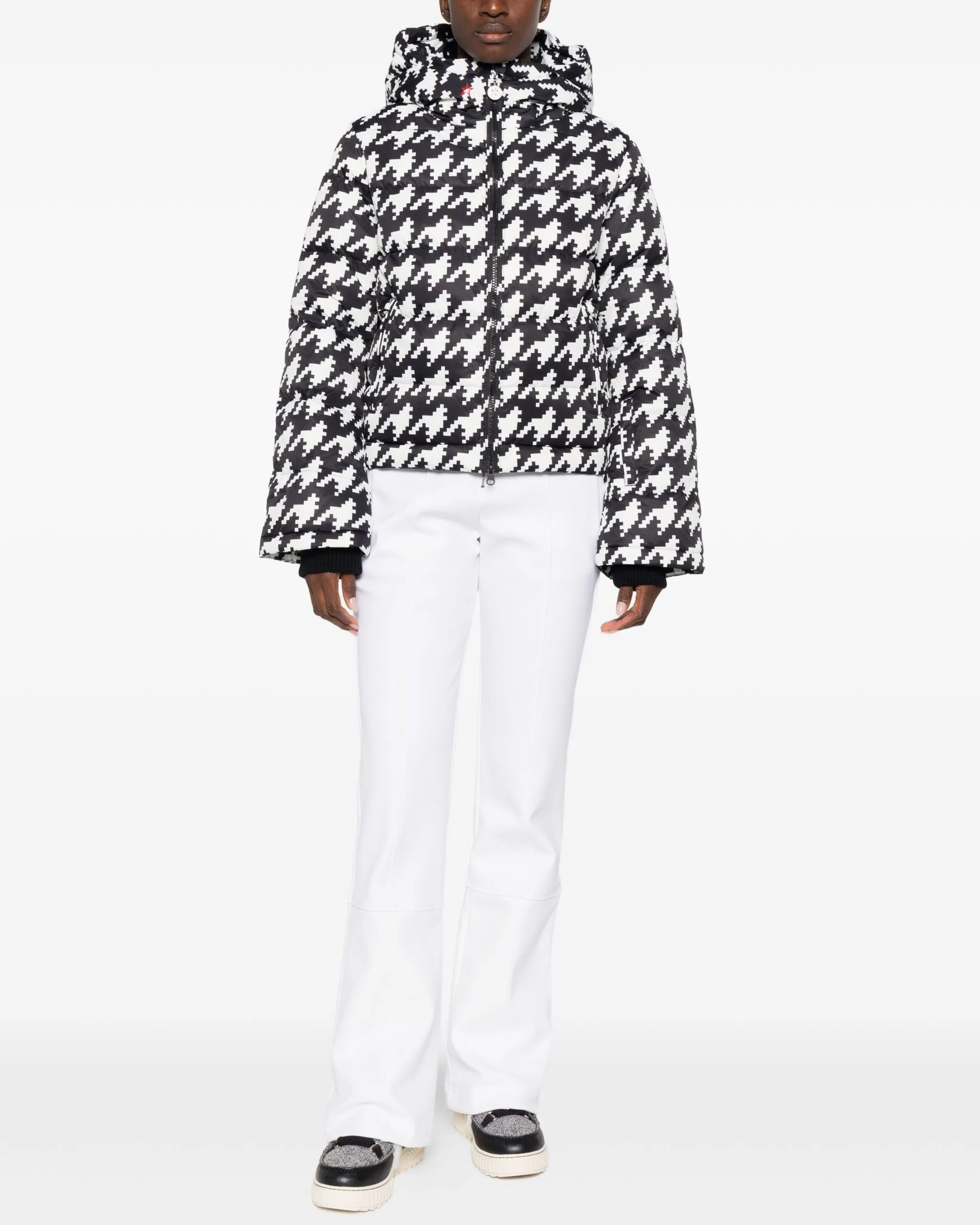 Black and white houndstooth oversized puffer jacket — Perfect Moment | Endless UAE