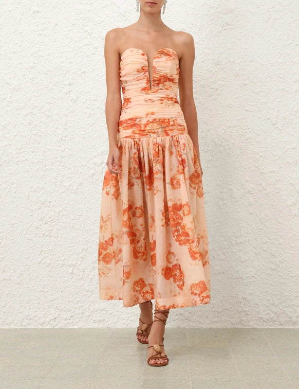 Zimmermann Cascadian strapless midi dress in peach floral print with ruched bodice and gathered skirt — Zimmermann | Endless UAE