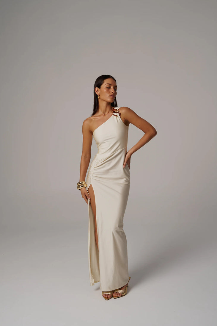 Ophelia Dress in cream, one-shoulder ruched maxi with high slit — Sakuranna | Endless UAE