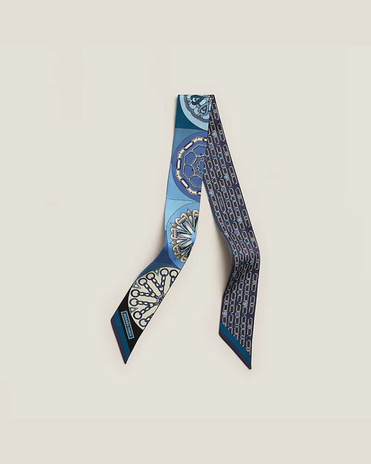 Effet Kaleidoscope blue twilly scarf with geometric patterns and ornamental motifs — Hermès | Endless UAE