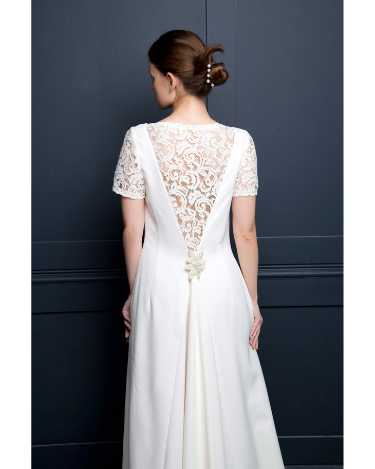 A-line wedding dress with lace sleeves and flowing train — Dressarte Paris | Endless UAE