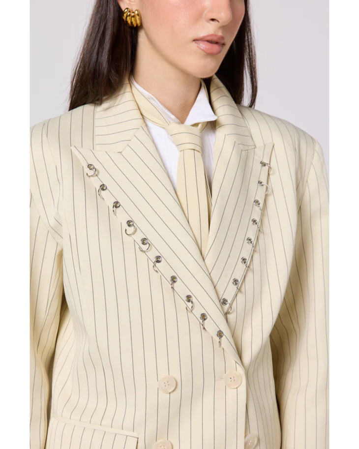 Cream double-breasted blazer and wide-leg trousers set — MAYKA | Endless UAE