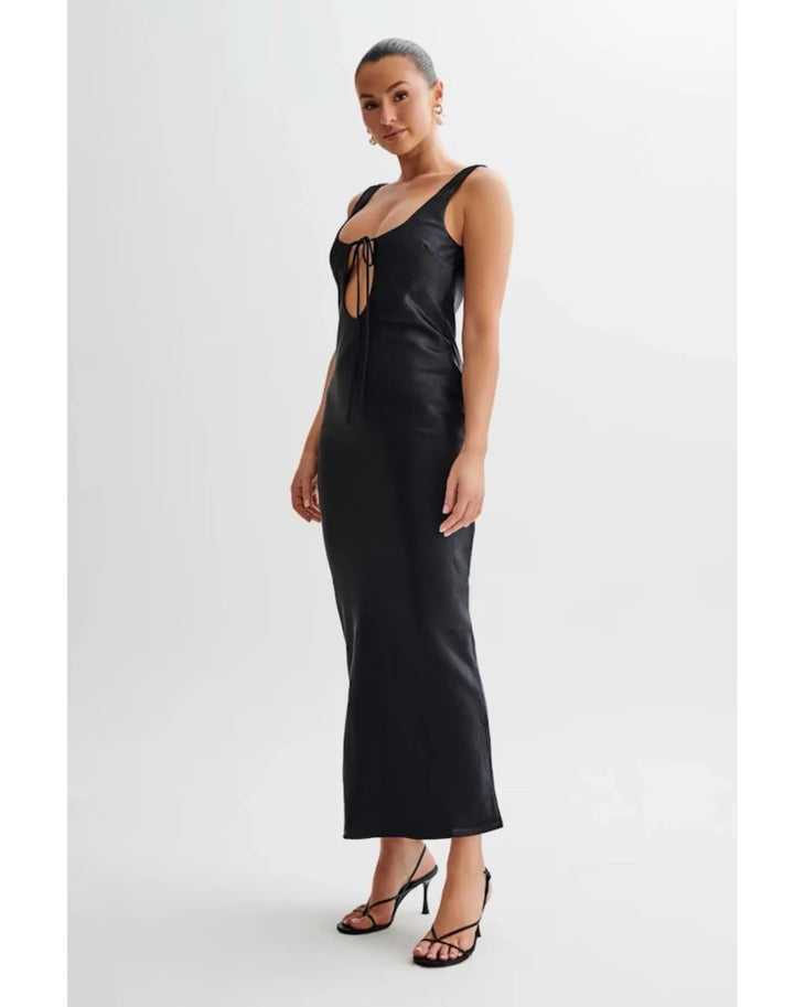 Woman wearing black satin maxi dress with keyhole neckline and tie detail — Meshki | Endless UAE