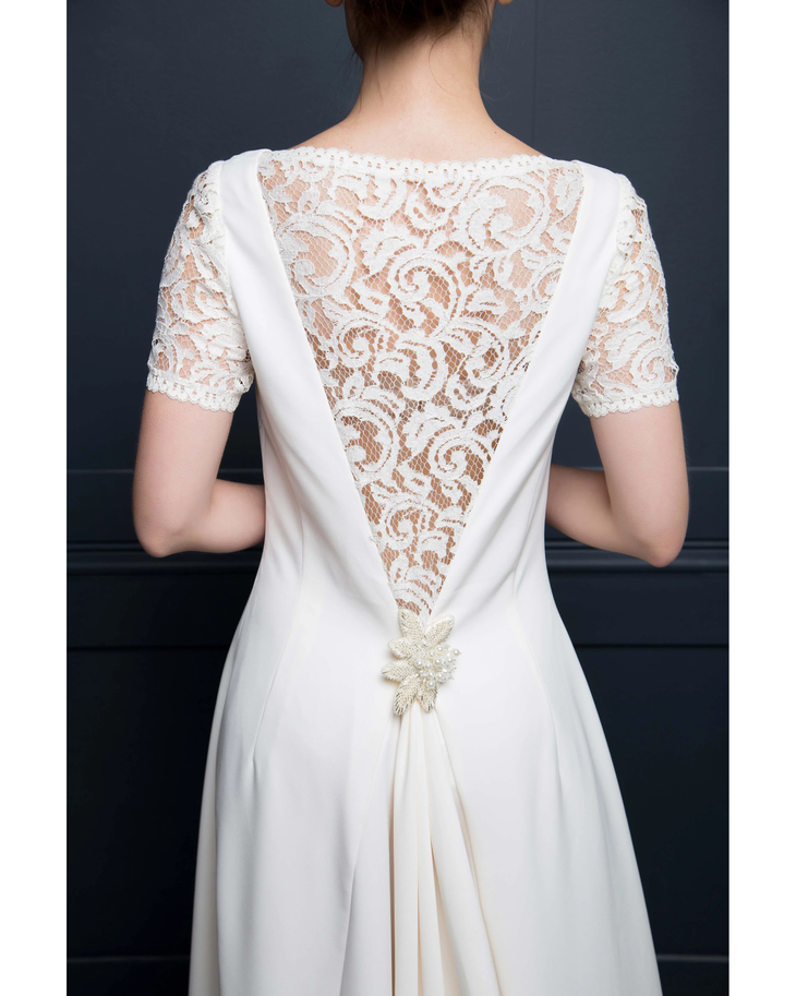 A-line wedding dress with lace sleeves and flowing train — Dressarte Paris | Endless UAE