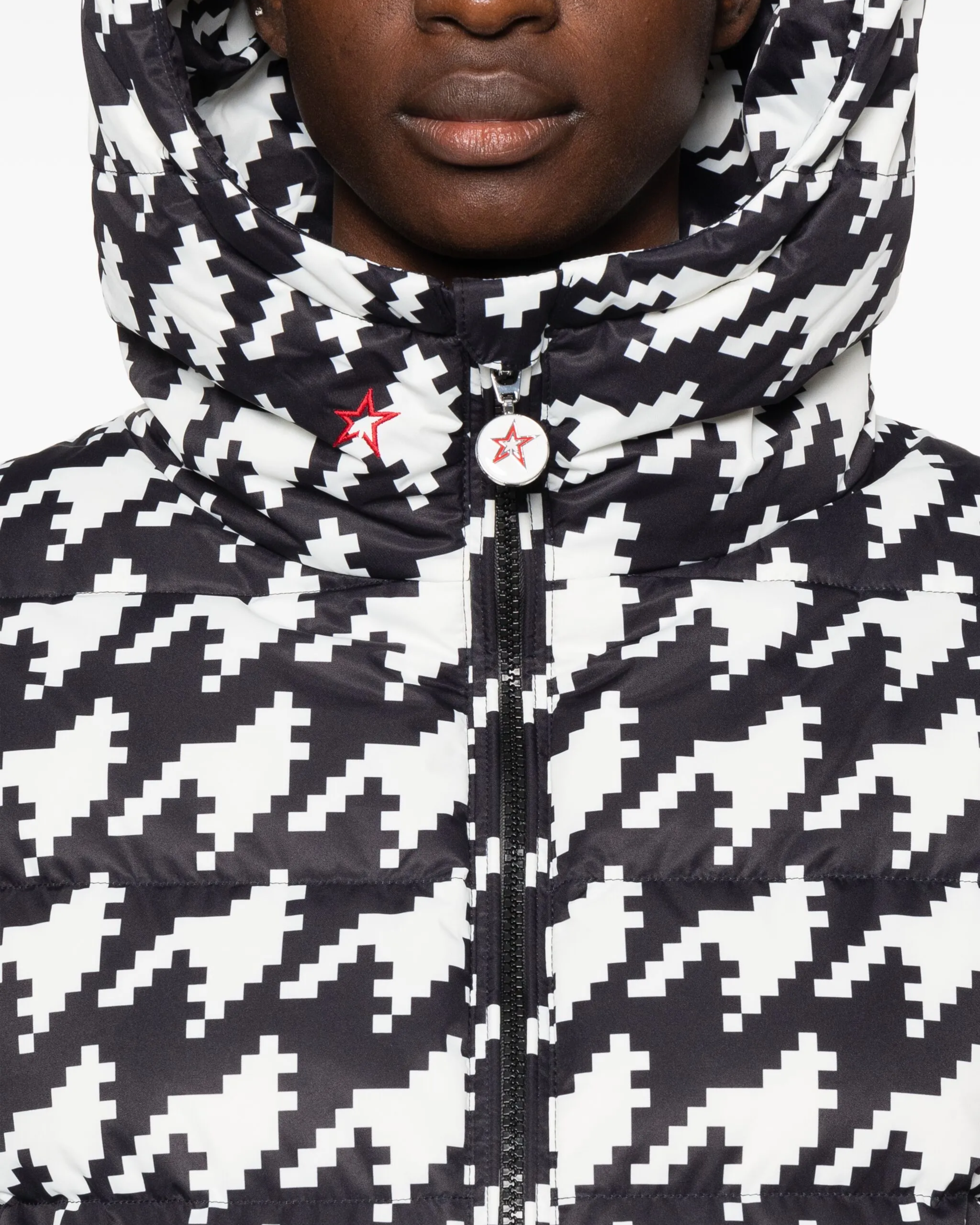 Black and white houndstooth oversized puffer jacket — Perfect Moment | Endless UAE